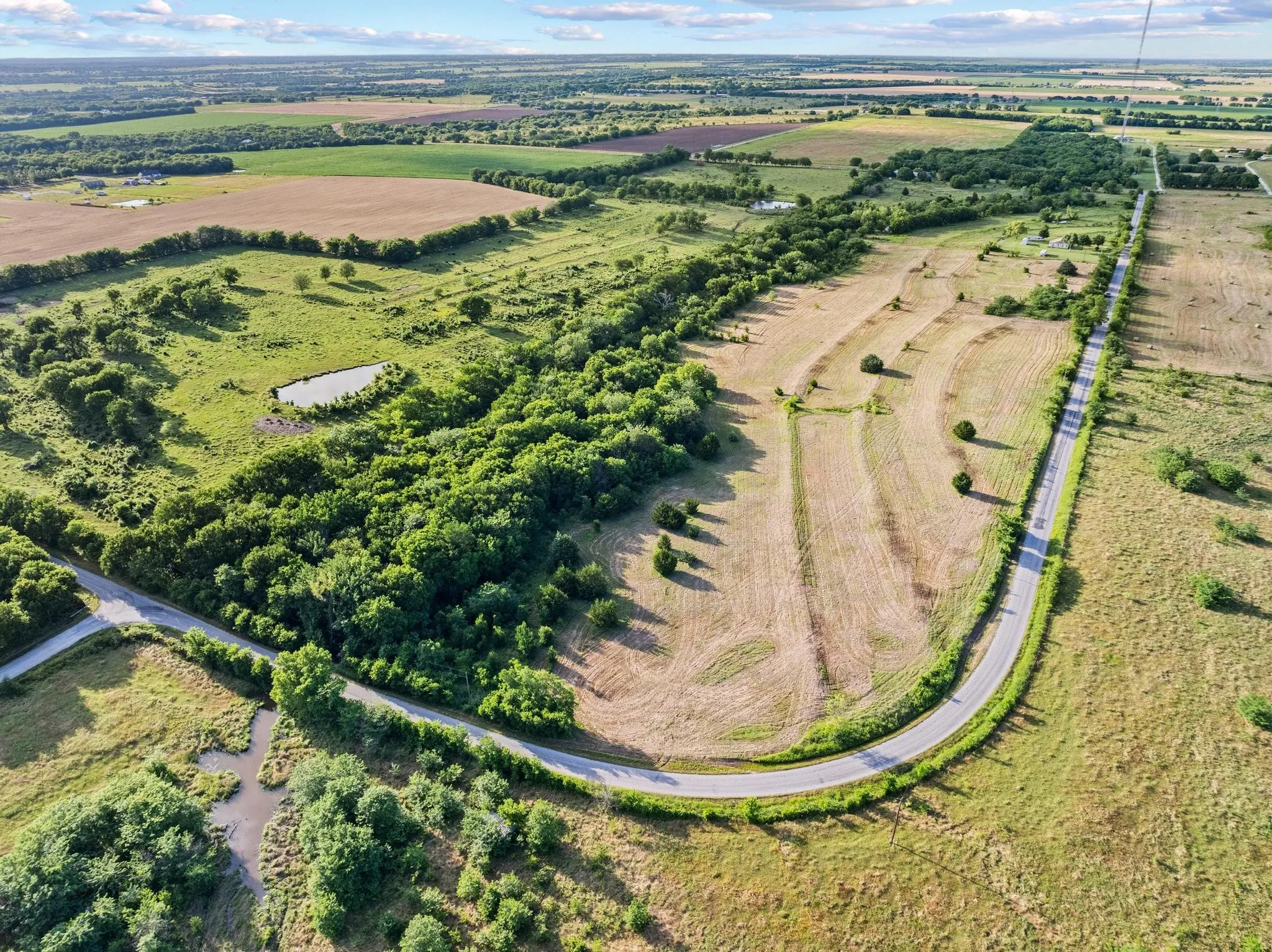 Unimproved Land For Sale in Grayson County , 24.95 acres Mc Farlin Road, Collinsville, Texas 76233, 0, 0, Garage spaces, 0 Sqft, built in 0, mls#21405780, Real Estate Agent in Collinsville, Homes For Sale in Grayson county, Homes For Sale in Collinsville, Realtor in Collinsville Texas, Real Estate Brokerage Independent Realty Texas, Luminita Cordes Realtor