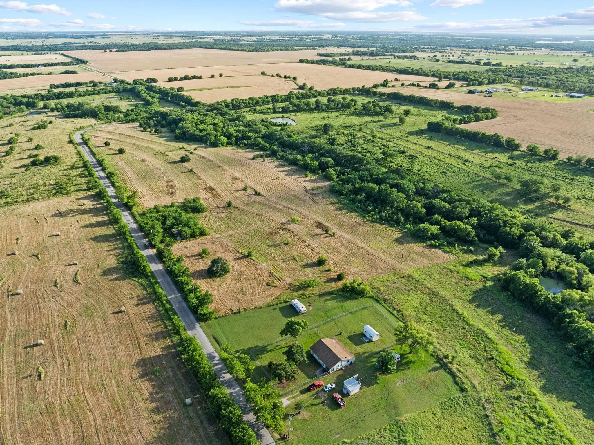 Unimproved Land For Sale in Grayson County , 24.95 acres Mc Farlin Road, Collinsville, Texas 76233, 0, 0, Garage spaces, 0 Sqft, built in 0, mls#21405780, Real Estate Agent in Collinsville, Homes For Sale in Grayson county, Homes For Sale in Collinsville, Realtor in Collinsville Texas, Real Estate Brokerage Independent Realty Texas, Luminita Cordes Realtor