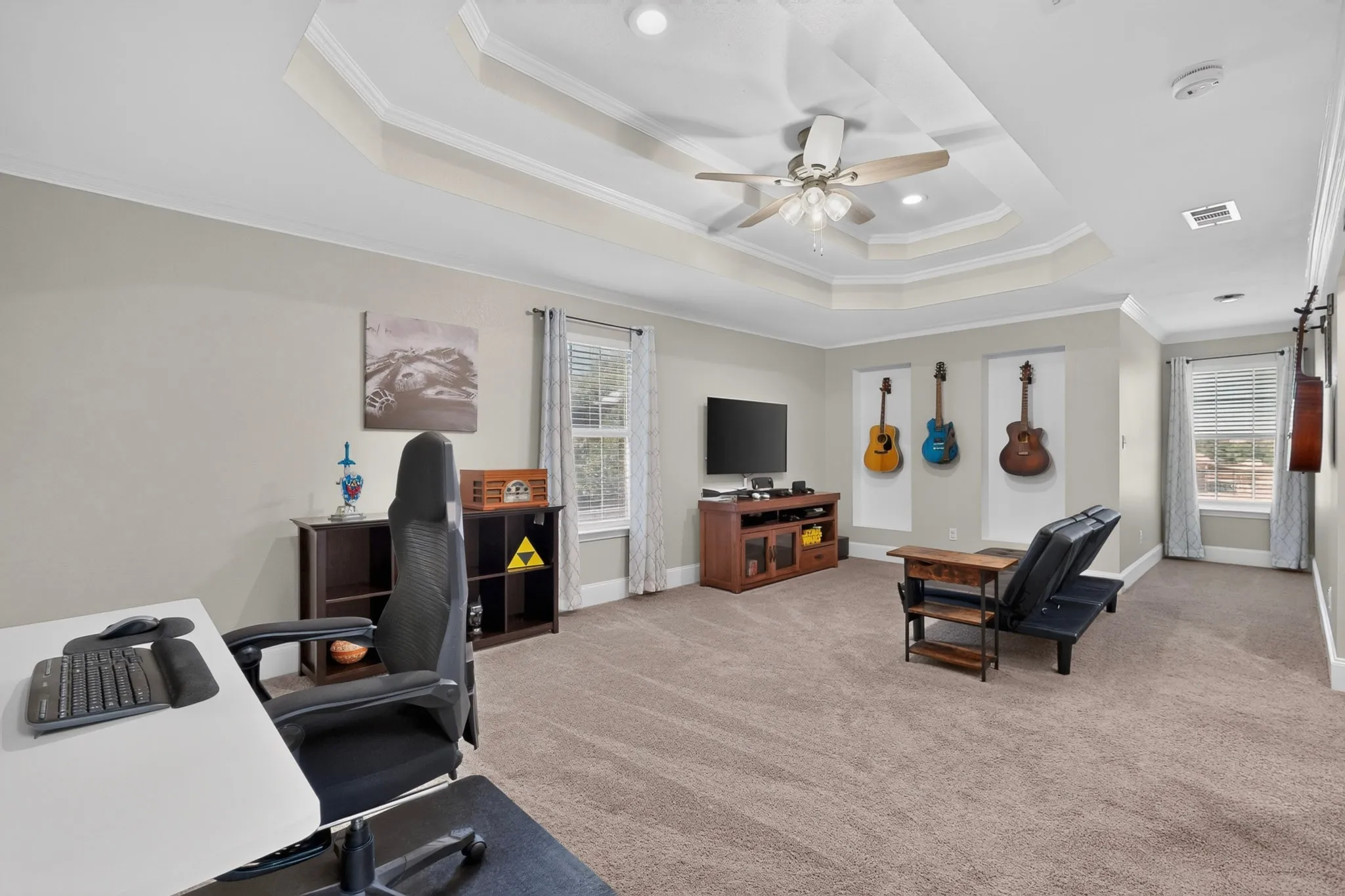 Single Family Residence For Sale in Hunt County , 10547 Kitsee Knoll Way, Quinlan, Texas 75474, 5 Bedroom, 3 Bathroom, 2 Garage spaces, 2,825 Sqft, built in 2002, mls#21406207, Real Estate Agent in Quinlan, Homes For Sale in Hunt county, Homes For Sale in Quinlan, Realtor in Quinlan Texas, Real Estate Brokerage Independent Realty Texas, Luminita Cordes Realtor