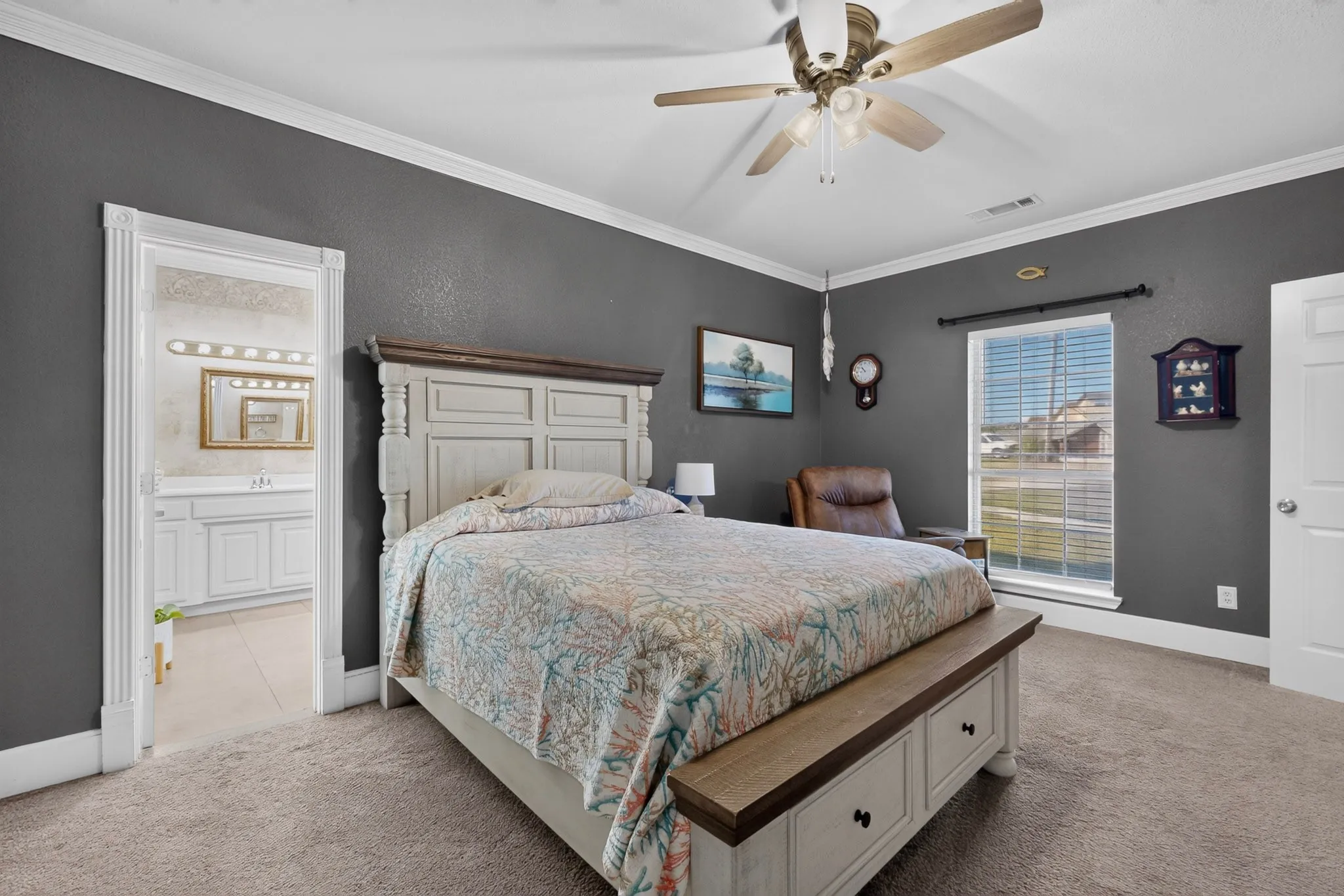 Single Family Residence For Sale in Hunt County , 10547 Kitsee Knoll Way, Quinlan, Texas 75474, 5 Bedroom, 3 Bathroom, 2 Garage spaces, 2,825 Sqft, built in 2002, mls#21406207, Real Estate Agent in Quinlan, Homes For Sale in Hunt county, Homes For Sale in Quinlan, Realtor in Quinlan Texas, Real Estate Brokerage Independent Realty Texas, Luminita Cordes Realtor
