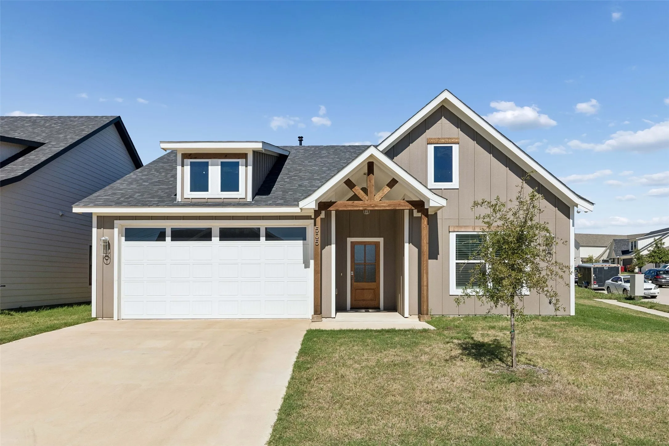 Single Family Residence For Sale in Grayson County , 505 Southern Drive, Sherman, Texas 75092, 3 Bedroom, 2 Bathroom, 2 Garage spaces, 1,414 Sqft, built in 2024, mls#21403722, Real Estate Agent in Sherman, Homes For Sale in Grayson county, Homes For Sale in Sherman, Realtor in Sherman Texas, Real Estate Brokerage Independent Realty Texas, Luminita Cordes Realtor