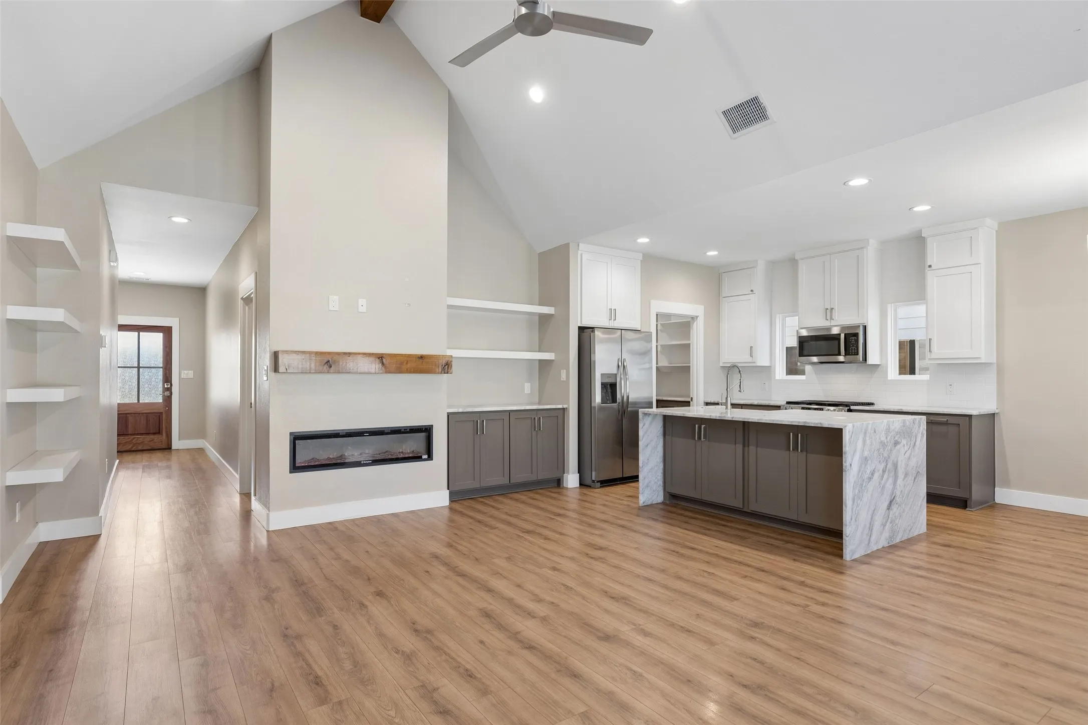Single Family Residence For Sale in Grayson County , 505 Southern Drive, Sherman, Texas 75092, 3 Bedroom, 2 Bathroom, 2 Garage spaces, 1,414 Sqft, built in 2024, mls#21403722, Real Estate Agent in Sherman, Homes For Sale in Grayson county, Homes For Sale in Sherman, Realtor in Sherman Texas, Real Estate Brokerage Independent Realty Texas, Luminita Cordes Realtor