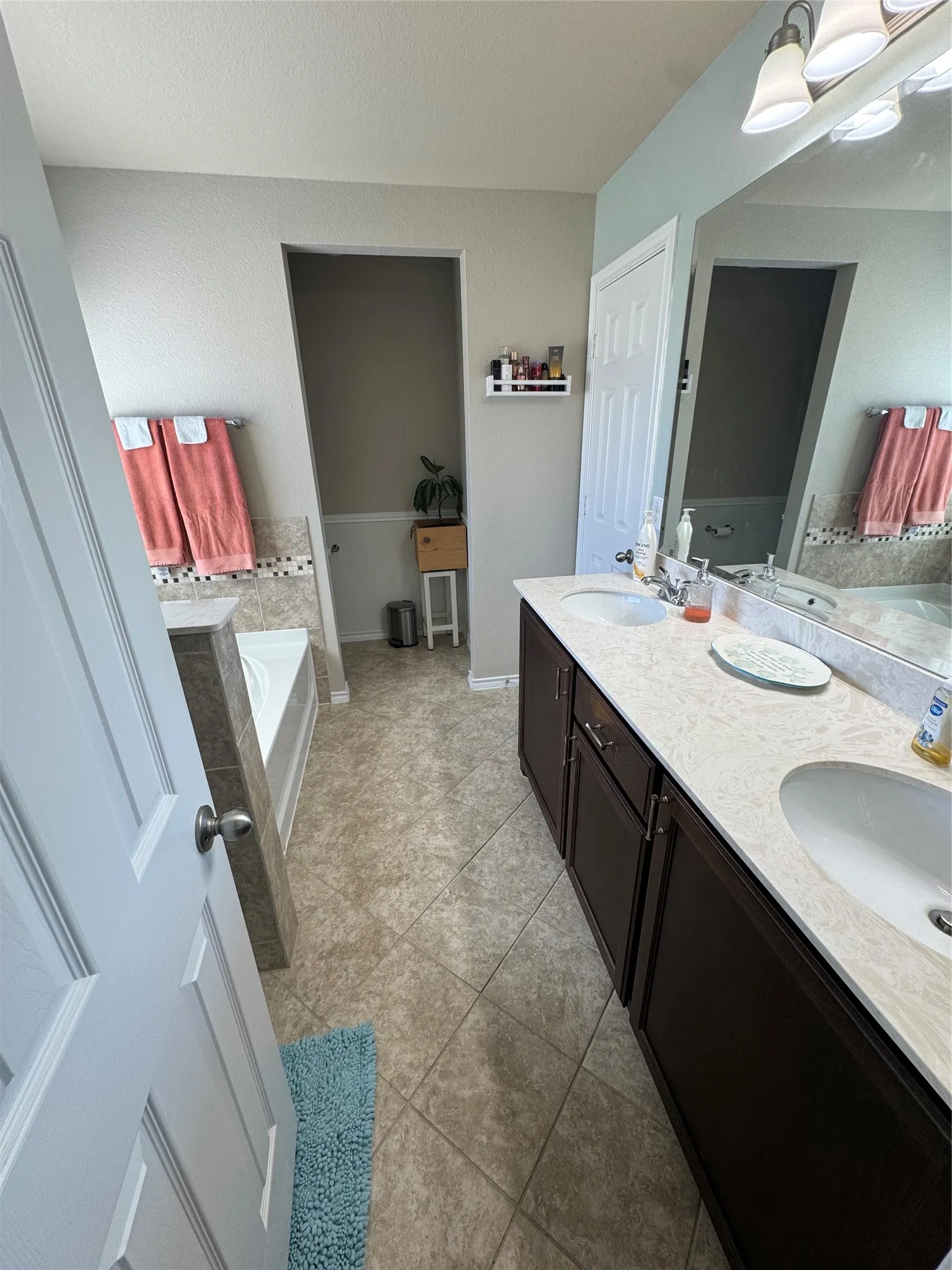 Single Family Residence For Rent in Denton County , 4101 Bridle Path Lane, Sanger, Texas 76266, 4 Bedroom, 2 Bathroom, 2 Garage spaces, 1,921 Sqft, built in 2016, mls#21406219, Real Estate Agent in Sanger, Homes For Rent in Denton county, Homes For Rent in Sanger, Realtor in Sanger Texas, Real Estate Brokerage Independent Realty Texas, Luminita Cordes Realtor