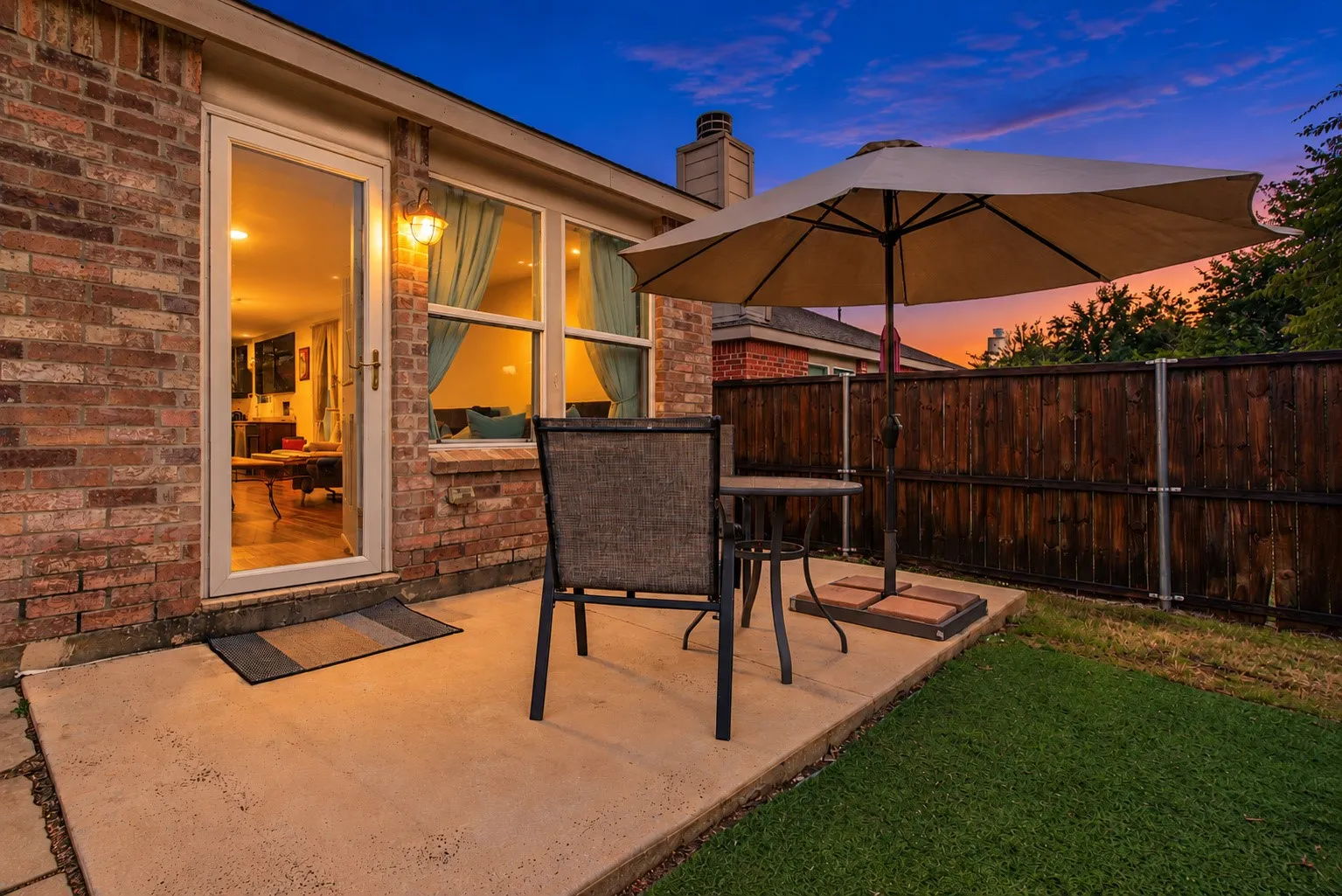 Single Family Residence For Sale in Collin County , 2929 Aspen Way, Melissa, Texas 75454, 3 Bedroom, 2 Bathroom, 2 Garage spaces, 1,900 Sqft, built in 2014, mls#21401945, Real Estate Agent in Melissa, Homes For Sale in Collin county, Homes For Sale in Melissa, Realtor in Melissa Texas, Real Estate Brokerage Independent Realty Texas, Luminita Cordes Realtor