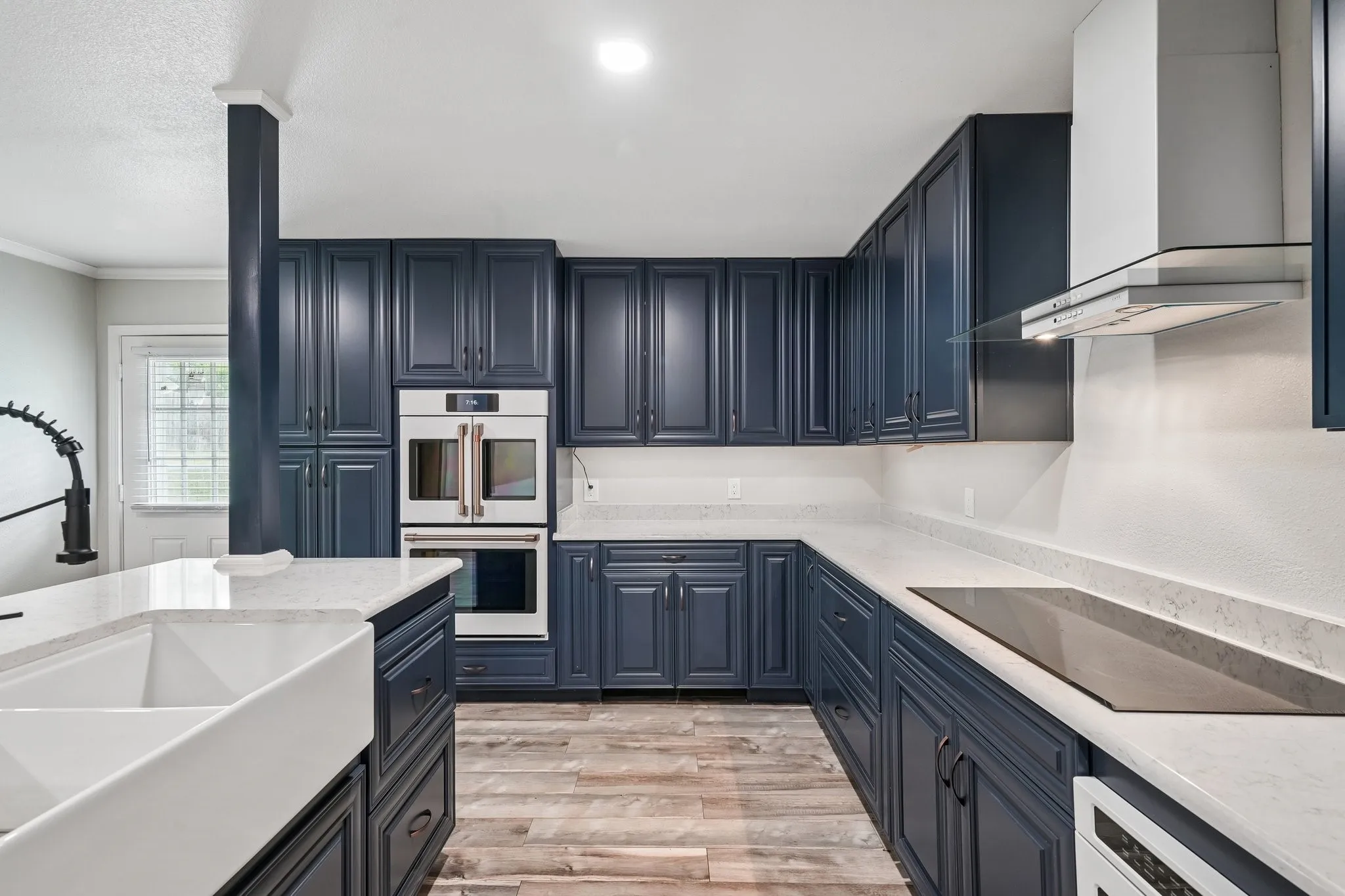Single Family Residence For Sale in Kaufman County , 511 Commerce Street, Kemp, Texas 75143, 4 Bedroom, 2 Bathroom, Garage spaces, 1,785 Sqft, built in 1984, mls#21406223, Real Estate Agent in Kemp, Homes For Sale in Kaufman county, Homes For Sale in Kemp, Realtor in Kemp Texas, Real Estate Brokerage Independent Realty Texas, Luminita Cordes Realtor