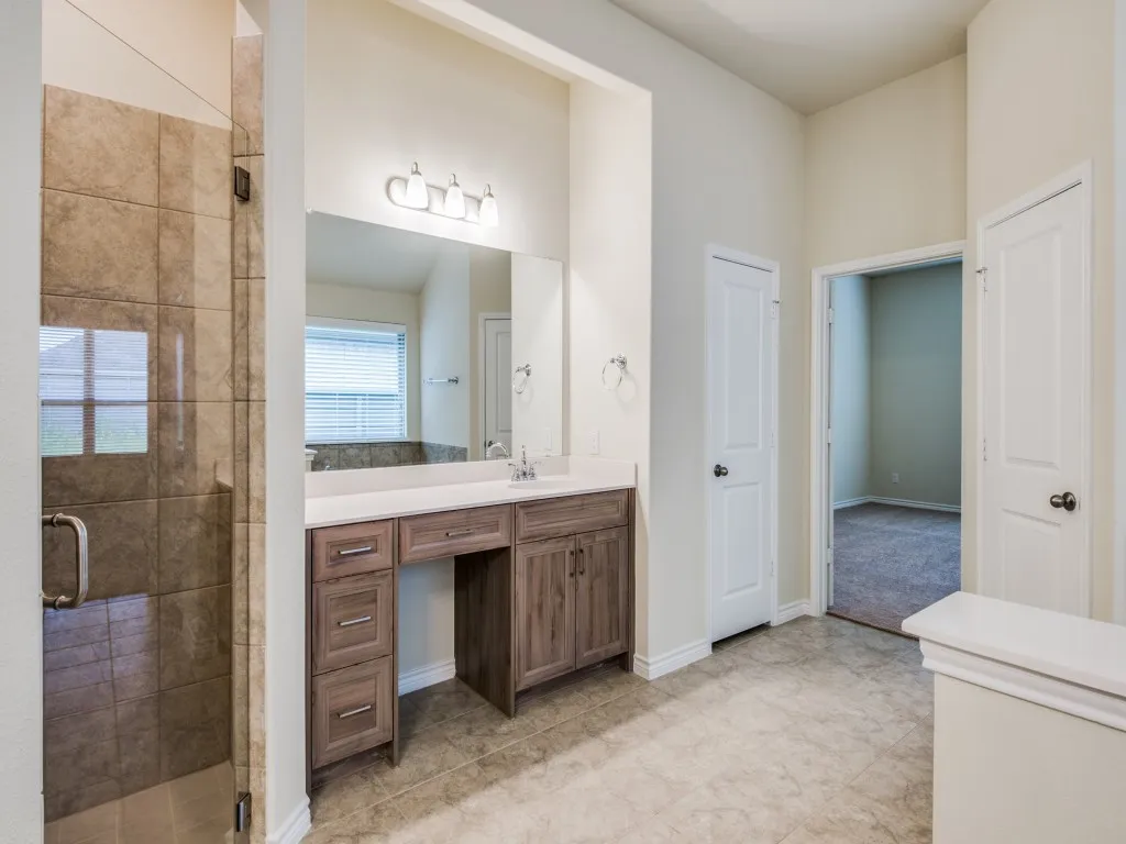 Single Family Residence For Rent in Denton County , 7024 Mapleshade Way, Little Elm, Texas 76227, 3 Bedroom, 2 Bathroom, 2 Garage spaces, 1,910 Sqft, built in 2022, mls#21406228, Real Estate Agent in Little Elm, Homes For Rent in Denton county, Homes For Rent in Little Elm, Realtor in Little Elm Texas, Real Estate Brokerage Independent Realty Texas, Luminita Cordes Realtor