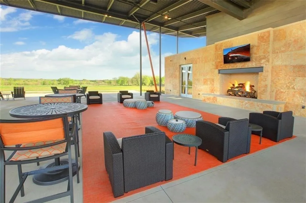 Single Family Residence For Rent in Denton County , 7024 Mapleshade Way, Little Elm, Texas 76227, 3 Bedroom, 2 Bathroom, 2 Garage spaces, 1,910 Sqft, built in 2022, mls#21406228, Real Estate Agent in Little Elm, Homes For Rent in Denton county, Homes For Rent in Little Elm, Realtor in Little Elm Texas, Real Estate Brokerage Independent Realty Texas, Luminita Cordes Realtor