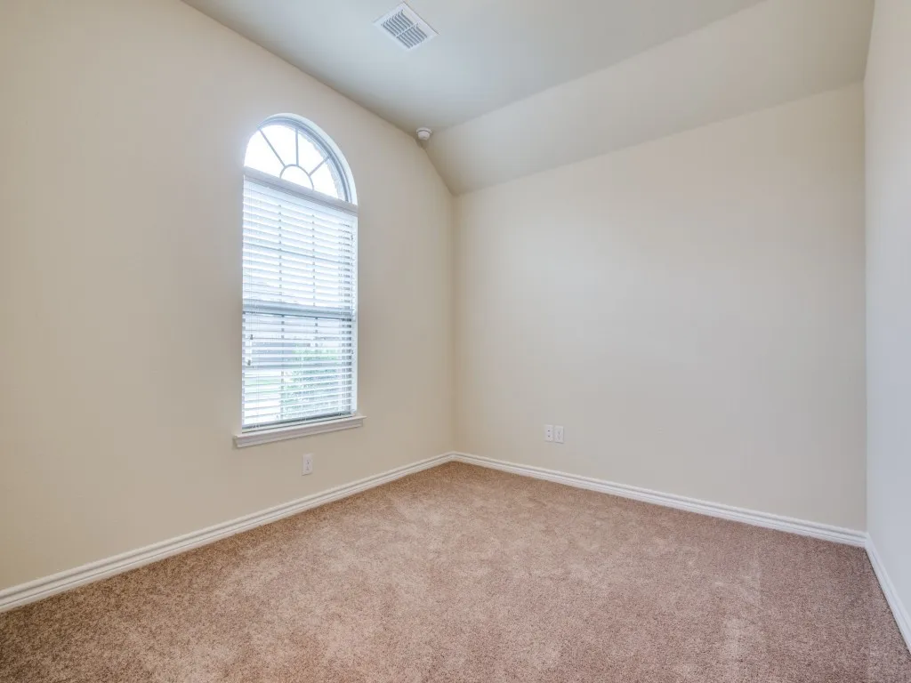 Single Family Residence For Rent in Denton County , 7024 Mapleshade Way, Little Elm, Texas 76227, 3 Bedroom, 2 Bathroom, 2 Garage spaces, 1,910 Sqft, built in 2022, mls#21406228, Real Estate Agent in Little Elm, Homes For Rent in Denton county, Homes For Rent in Little Elm, Realtor in Little Elm Texas, Real Estate Brokerage Independent Realty Texas, Luminita Cordes Realtor