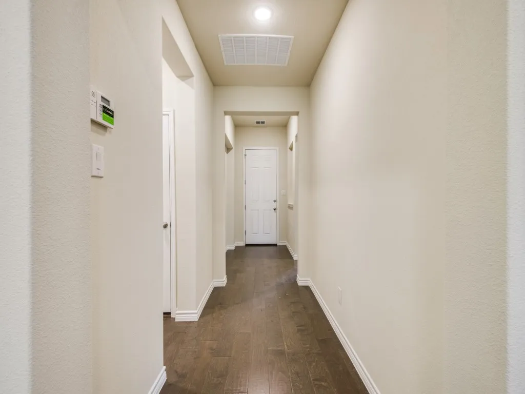 Single Family Residence For Rent in Denton County , 7024 Mapleshade Way, Little Elm, Texas 76227, 3 Bedroom, 2 Bathroom, 2 Garage spaces, 1,910 Sqft, built in 2022, mls#21406228, Real Estate Agent in Little Elm, Homes For Rent in Denton county, Homes For Rent in Little Elm, Realtor in Little Elm Texas, Real Estate Brokerage Independent Realty Texas, Luminita Cordes Realtor