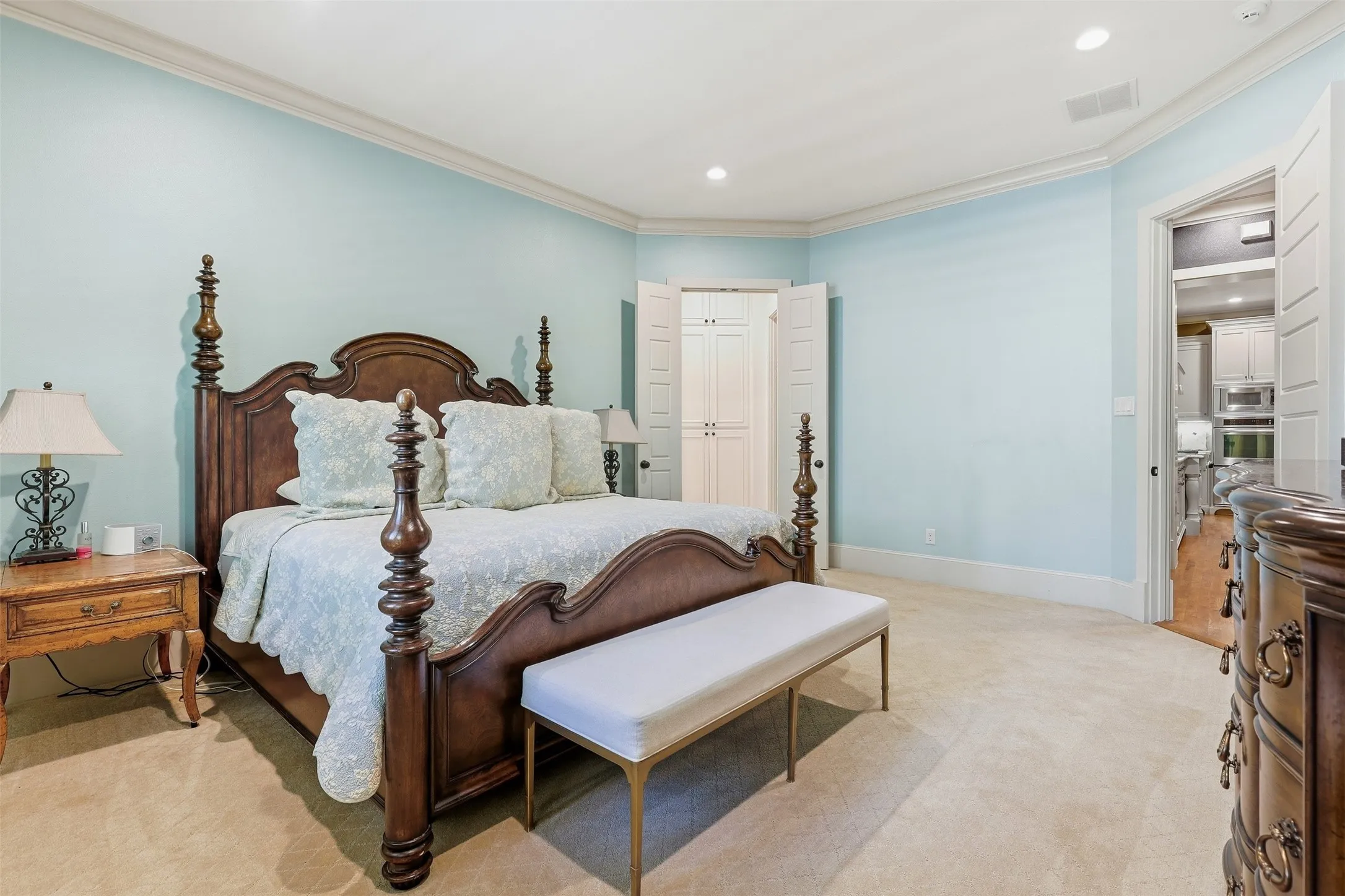 Single Family Residence For Sale in Tarrant County , 3057 Elm River Drive, Fort Worth, Texas 76116, 4 Bedroom, 4 Bathroom, 3 Garage spaces, 3,741 Sqft, built in 2011, mls#21405286, Real Estate Agent in Fort Worth, Homes For Sale in Tarrant county, Homes For Sale in Fort Worth, Realtor in Fort Worth Texas, Real Estate Brokerage Independent Realty Texas, Luminita Cordes Realtor
