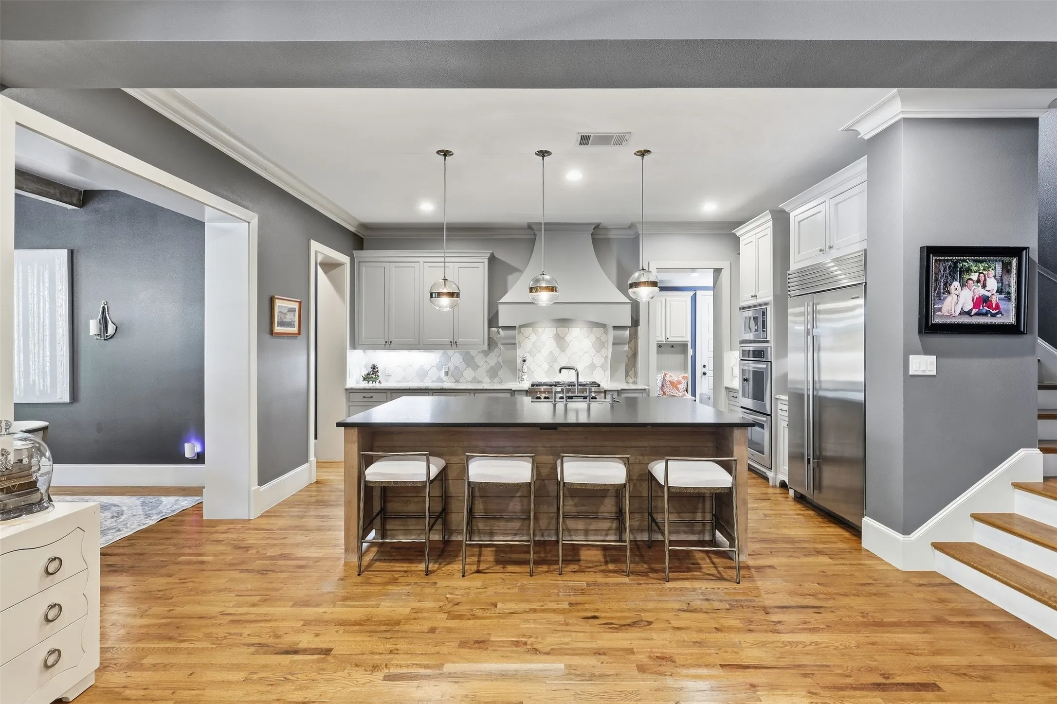 Single Family Residence For Sale in Tarrant County , 3057 Elm River Drive, Fort Worth, Texas 76116, 4 Bedroom, 4 Bathroom, 3 Garage spaces, 3,741 Sqft, built in 2011, mls#21405286, Real Estate Agent in Fort Worth, Homes For Sale in Tarrant county, Homes For Sale in Fort Worth, Realtor in Fort Worth Texas, Real Estate Brokerage Independent Realty Texas, Luminita Cordes Realtor