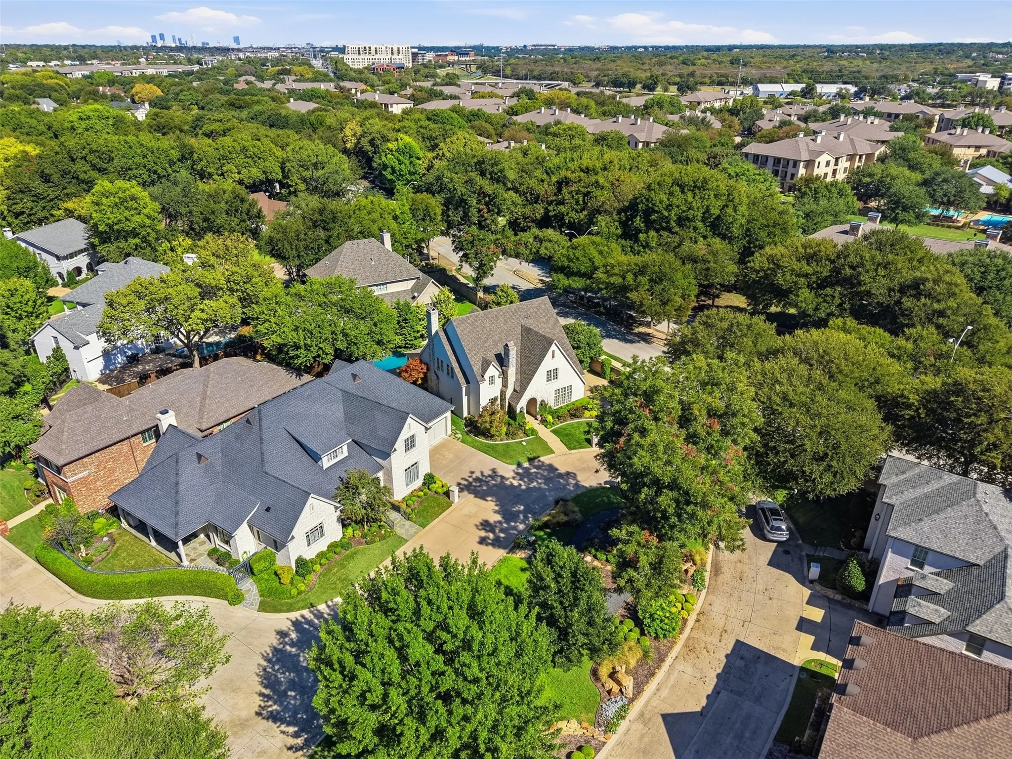 Single Family Residence For Sale in Tarrant County , 3057 Elm River Drive, Fort Worth, Texas 76116, 4 Bedroom, 4 Bathroom, 3 Garage spaces, 3,741 Sqft, built in 2011, mls#21405286, Real Estate Agent in Fort Worth, Homes For Sale in Tarrant county, Homes For Sale in Fort Worth, Realtor in Fort Worth Texas, Real Estate Brokerage Independent Realty Texas, Luminita Cordes Realtor
