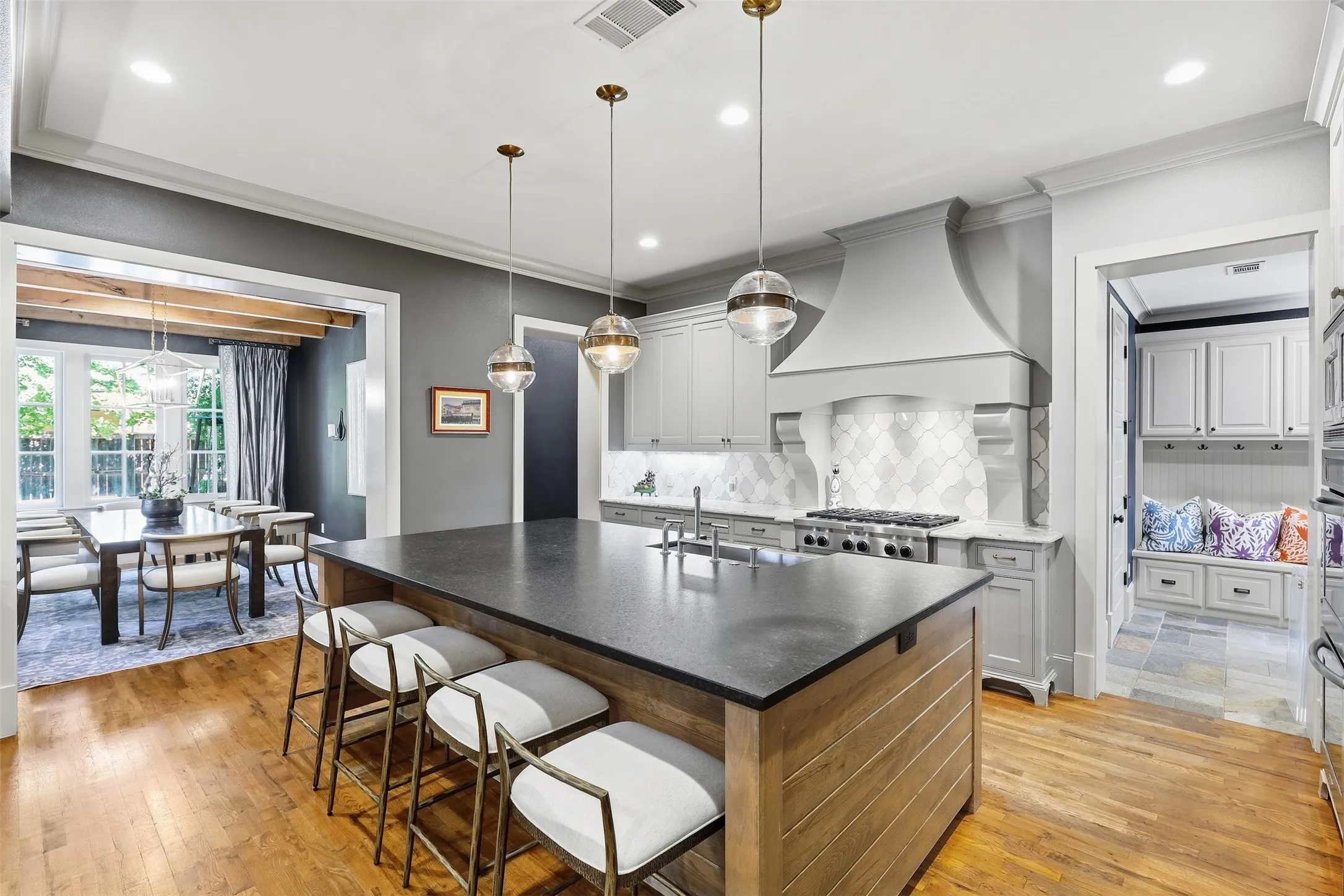 Single Family Residence For Sale in Tarrant County , 3057 Elm River Drive, Fort Worth, Texas 76116, 4 Bedroom, 4 Bathroom, 3 Garage spaces, 3,741 Sqft, built in 2011, mls#21405286, Real Estate Agent in Fort Worth, Homes For Sale in Tarrant county, Homes For Sale in Fort Worth, Realtor in Fort Worth Texas, Real Estate Brokerage Independent Realty Texas, Luminita Cordes Realtor
