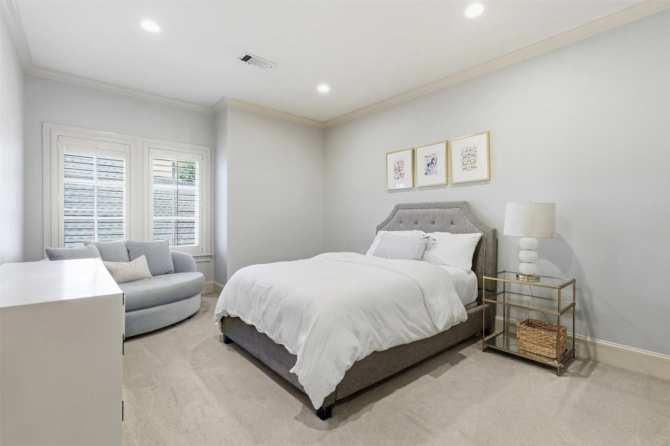 Single Family Residence For Sale in Tarrant County , 3057 Elm River Drive, Fort Worth, Texas 76116, 4 Bedroom, 4 Bathroom, 3 Garage spaces, 3,741 Sqft, built in 2011, mls#21405286, Real Estate Agent in Fort Worth, Homes For Sale in Tarrant county, Homes For Sale in Fort Worth, Realtor in Fort Worth Texas, Real Estate Brokerage Independent Realty Texas, Luminita Cordes Realtor