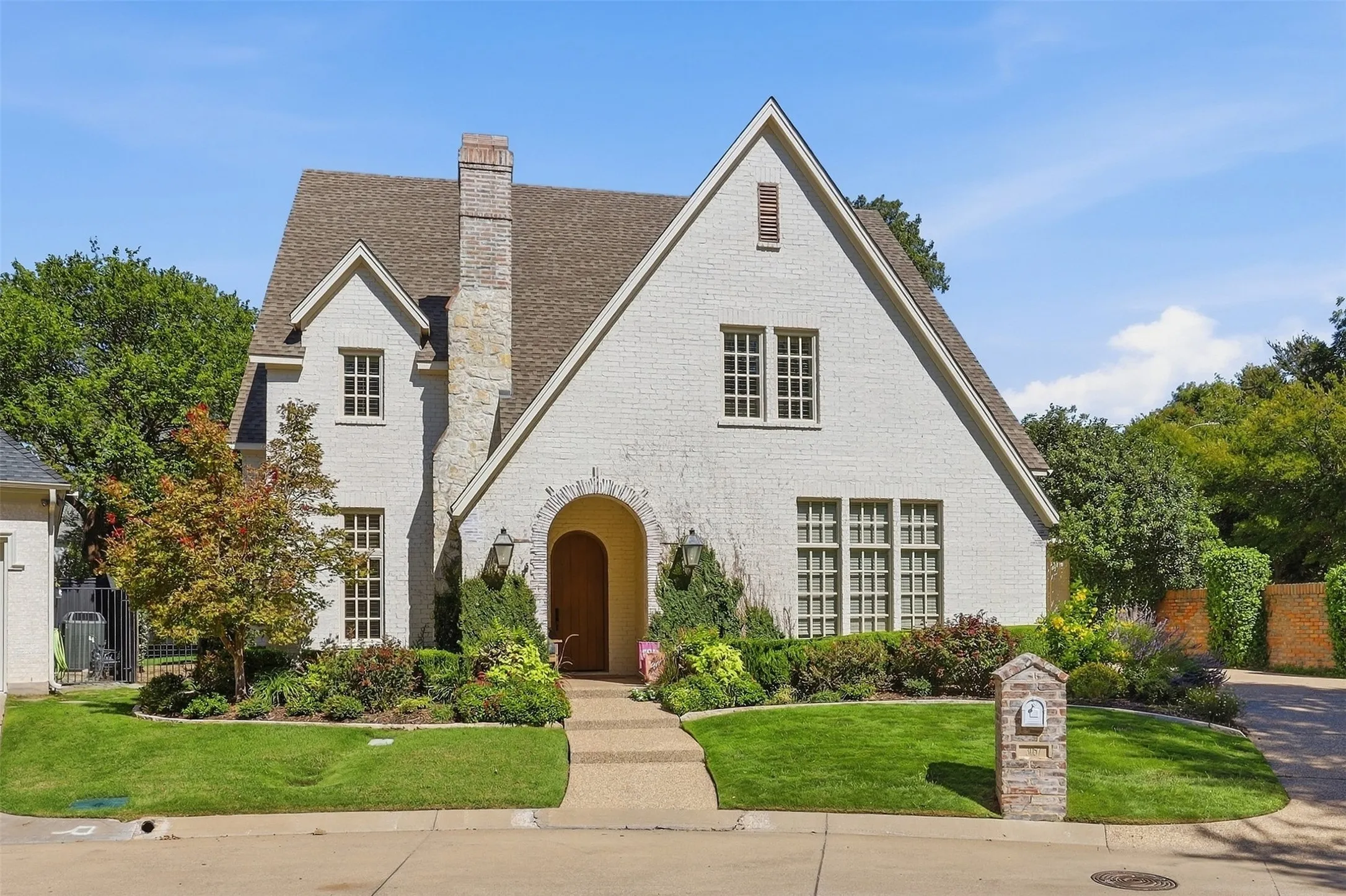 Single Family Residence For Sale