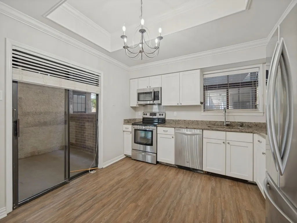 Condominium For Rent in Dallas County , 8610 Turtle Creek Boulevard 106, Dallas, Texas 75225, 2 Bedroom, 2 Bathroom, 2 Garage spaces, 1,405 Sqft, built in 1984, mls#21404347, Real Estate Agent in Dallas, Homes For Rent in Dallas county, Homes For Rent in Dallas, Realtor in Dallas Texas, Real Estate Brokerage Independent Realty Texas, Luminita Cordes Realtor