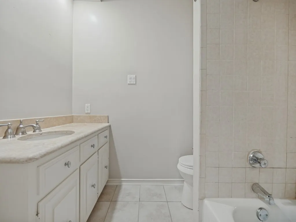 Condominium For Rent in Dallas County , 8610 Turtle Creek Boulevard 106, Dallas, Texas 75225, 2 Bedroom, 2 Bathroom, 2 Garage spaces, 1,405 Sqft, built in 1984, mls#21404347, Real Estate Agent in Dallas, Homes For Rent in Dallas county, Homes For Rent in Dallas, Realtor in Dallas Texas, Real Estate Brokerage Independent Realty Texas, Luminita Cordes Realtor