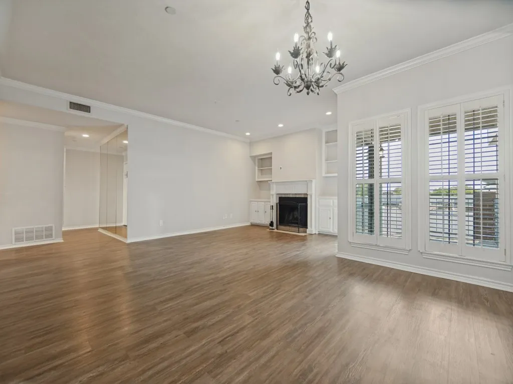 Condominium For Rent in Dallas County , 8610 Turtle Creek Boulevard 106, Dallas, Texas 75225, 2 Bedroom, 2 Bathroom, 2 Garage spaces, 1,405 Sqft, built in 1984, mls#21404347, Real Estate Agent in Dallas, Homes For Rent in Dallas county, Homes For Rent in Dallas, Realtor in Dallas Texas, Real Estate Brokerage Independent Realty Texas, Luminita Cordes Realtor