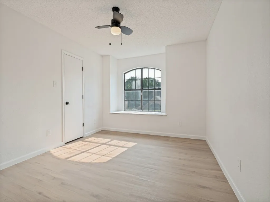 Single Family Residence For Sale in Dallas County , 629 Bent Creek Drive, De Soto, Texas 75115, 3 Bedroom, 3 Bathroom, 2 Garage spaces, 2,424 Sqft, built in 1988, mls#21406237, Real Estate Agent in De Soto, Homes For Sale in Dallas county, Homes For Sale in De Soto, Realtor in De Soto Texas, Real Estate Brokerage Independent Realty Texas, Luminita Cordes Realtor