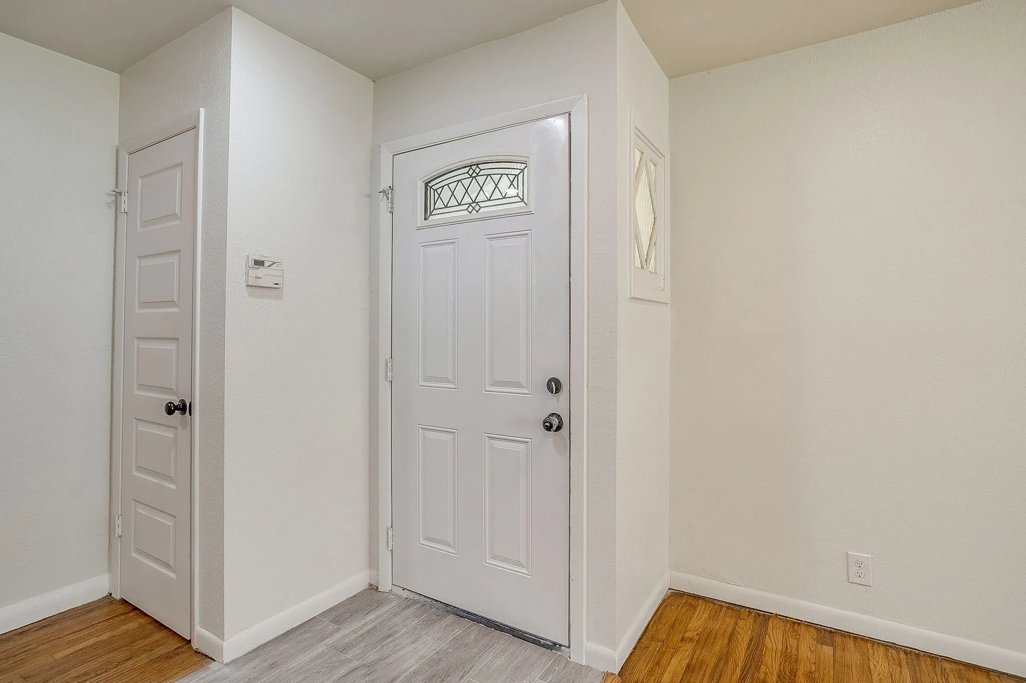 Single Family Residence For Sale in Tarrant County , 3205 Cortez Drive, Fort Worth, Texas 76116, 3 Bedroom, 2 Bathroom, 2 Garage spaces, 1,640 Sqft, built in 1958, mls#21405110, Real Estate Agent in Fort Worth, Homes For Sale in Tarrant county, Homes For Sale in Fort Worth, Realtor in Fort Worth Texas, Real Estate Brokerage Independent Realty Texas, Luminita Cordes Realtor
