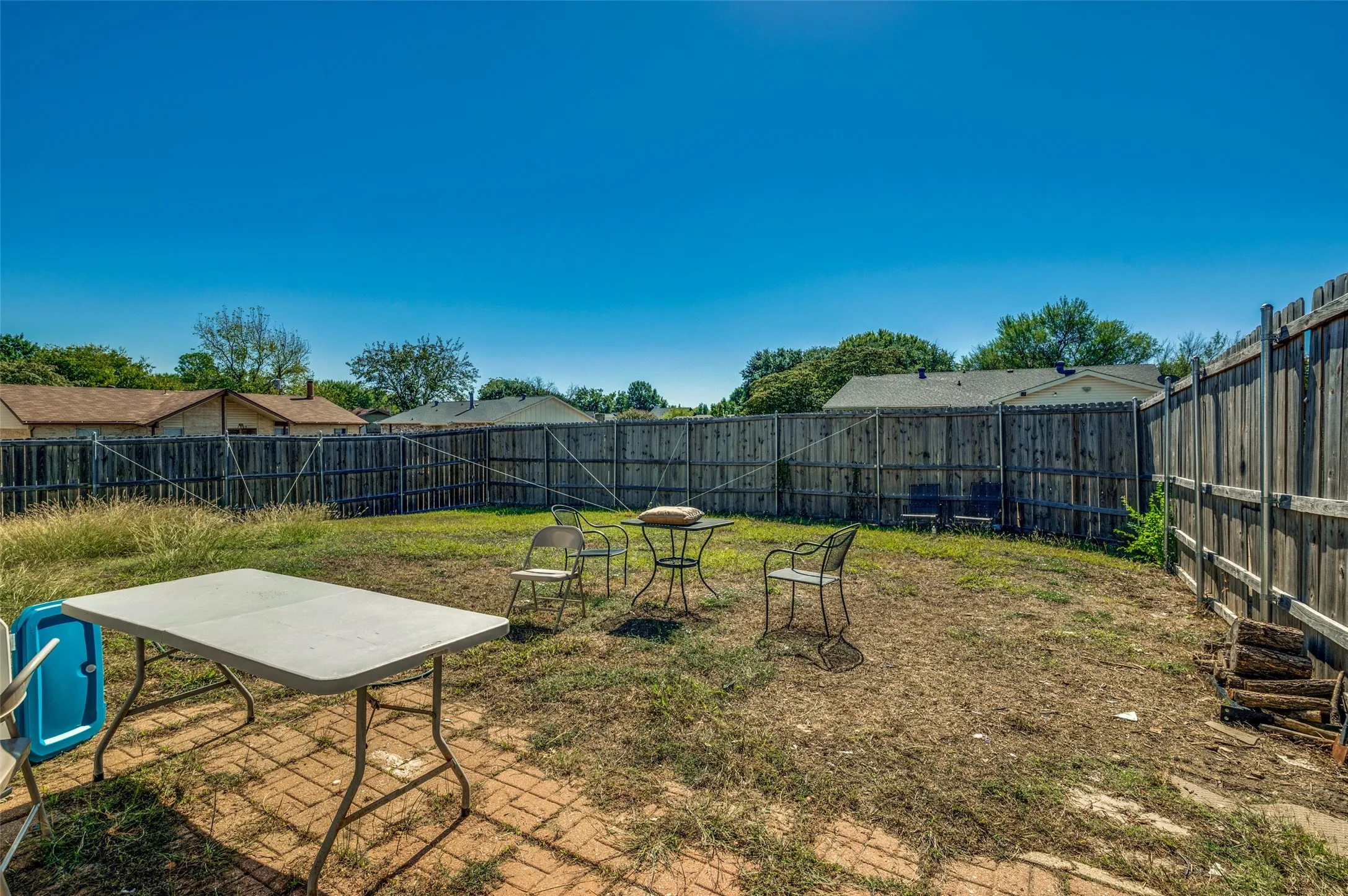 Single Family Residence For Sale in Dallas County , 1202 Canyon Oaks Drive, Lancaster, Texas 75146, 5 Bedroom, 2 Bathroom, Garage spaces, 2,025 Sqft, built in 1979, mls#21406151, Real Estate Agent in Lancaster, Homes For Sale in Dallas county, Homes For Sale in Lancaster, Realtor in Lancaster Texas, Real Estate Brokerage Independent Realty Texas, Luminita Cordes Realtor