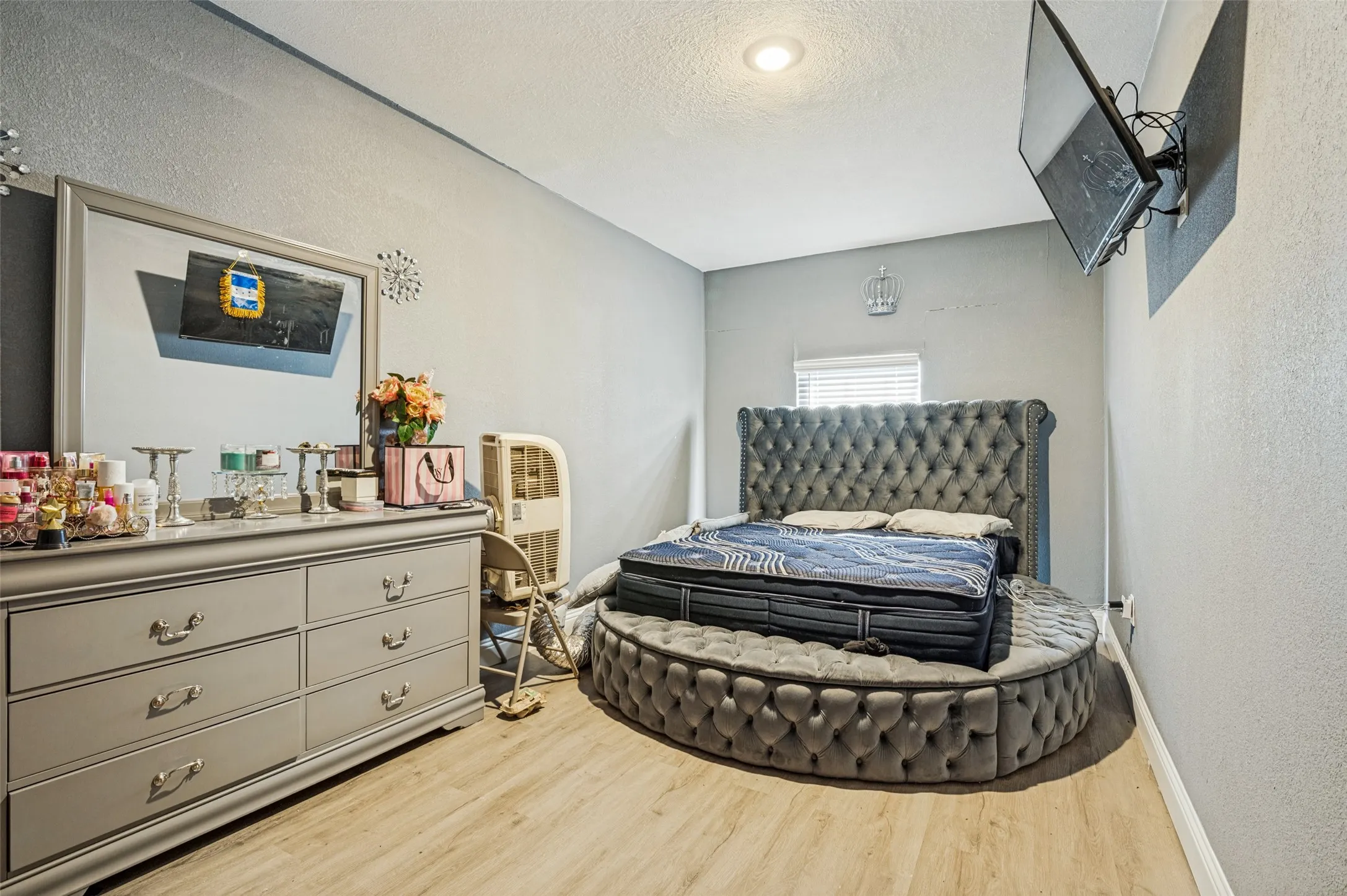 Single Family Residence For Sale in Dallas County , 1202 Canyon Oaks Drive, Lancaster, Texas 75146, 5 Bedroom, 2 Bathroom, Garage spaces, 2,025 Sqft, built in 1979, mls#21406151, Real Estate Agent in Lancaster, Homes For Sale in Dallas county, Homes For Sale in Lancaster, Realtor in Lancaster Texas, Real Estate Brokerage Independent Realty Texas, Luminita Cordes Realtor