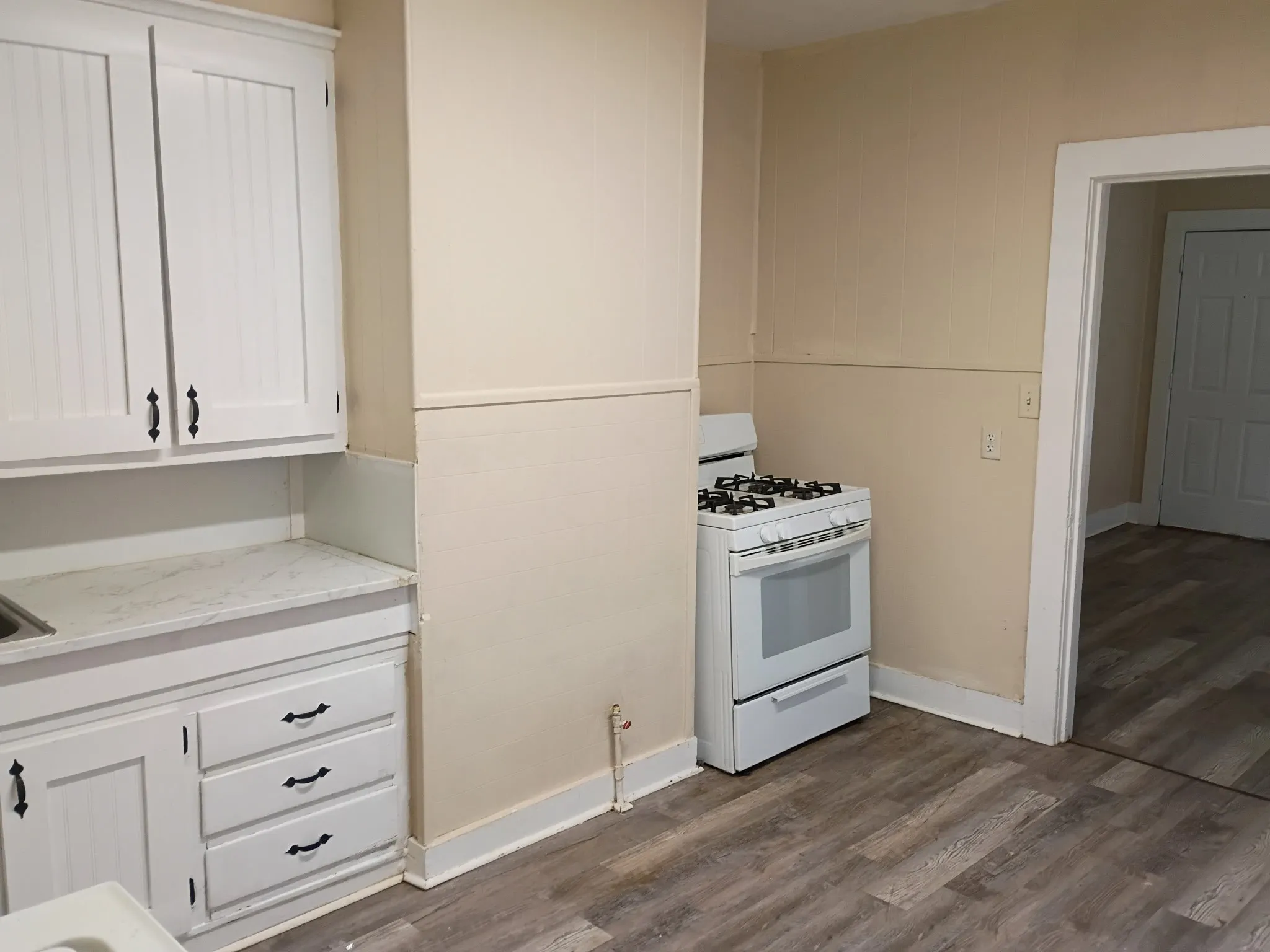 Single Family Residence For Sale in Taylor County , 925 Peach Street, Abilene, Texas 79602, 2 Bedroom, 1 Bathroom, Garage spaces, 776 Sqft, built in 1952, mls#21406244, Real Estate Agent in Abilene, Homes For Sale in Taylor county, Homes For Sale in Abilene, Realtor in Abilene Texas, Real Estate Brokerage Independent Realty Texas, Luminita Cordes Realtor