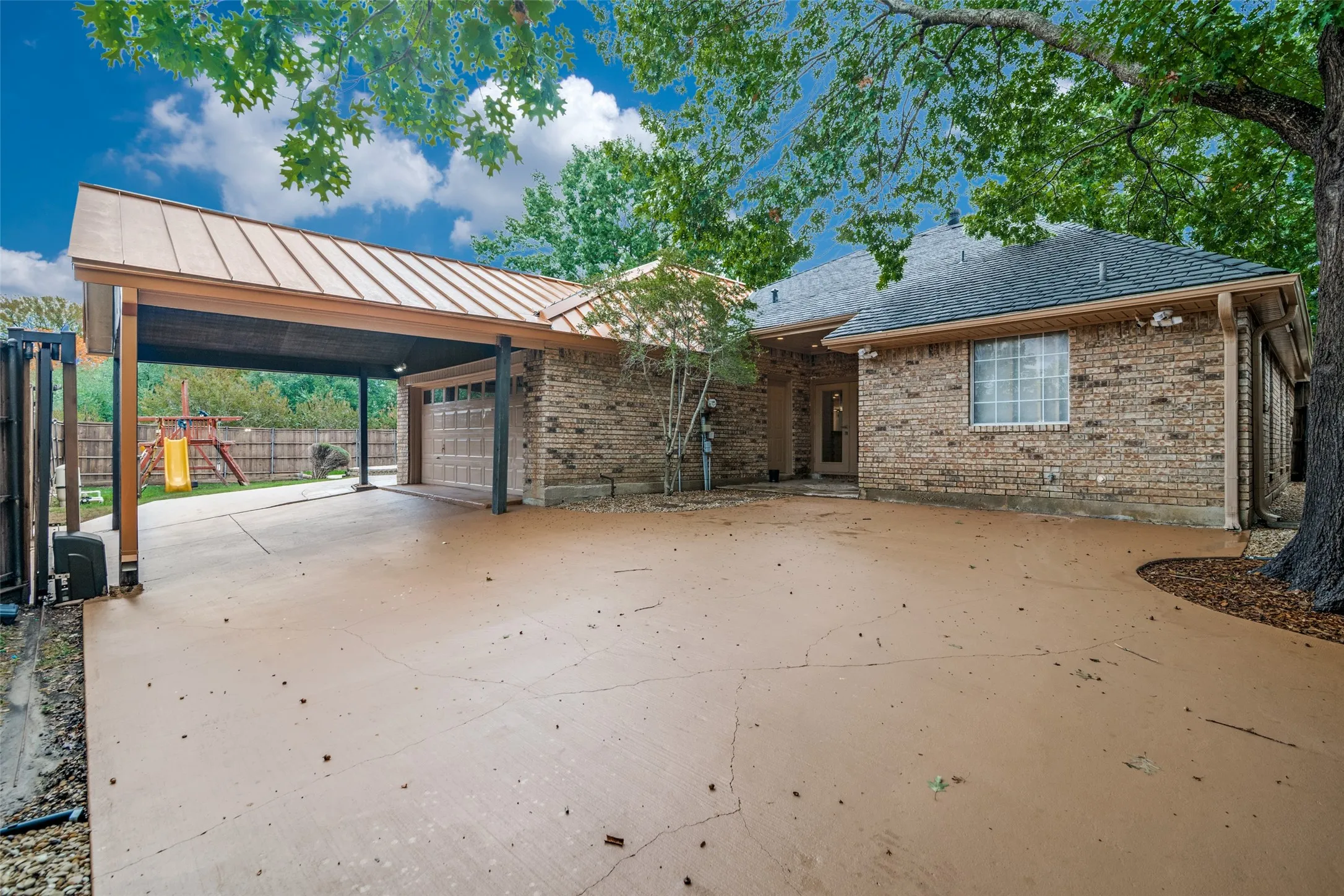 Single Family Residence For Rent in Dallas County , 2641 Windswept Lane, Mesquite, Texas 75181, 4 Bedroom, 3 Bathroom, 2 Garage spaces, 2,192 Sqft, built in 1988, mls#21406245, Real Estate Agent in Mesquite, Homes For Rent in Dallas county, Homes For Rent in Mesquite, Realtor in Mesquite Texas, Real Estate Brokerage Independent Realty Texas, Luminita Cordes Realtor