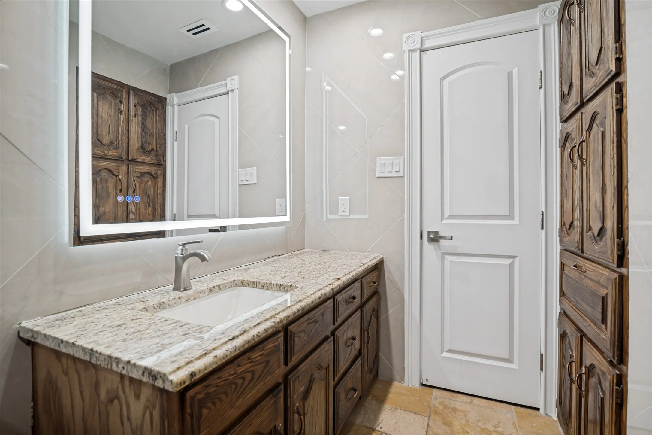 Single Family Residence For Rent in Dallas County , 2641 Windswept Lane, Mesquite, Texas 75181, 4 Bedroom, 3 Bathroom, 2 Garage spaces, 2,192 Sqft, built in 1988, mls#21406245, Real Estate Agent in Mesquite, Homes For Rent in Dallas county, Homes For Rent in Mesquite, Realtor in Mesquite Texas, Real Estate Brokerage Independent Realty Texas, Luminita Cordes Realtor