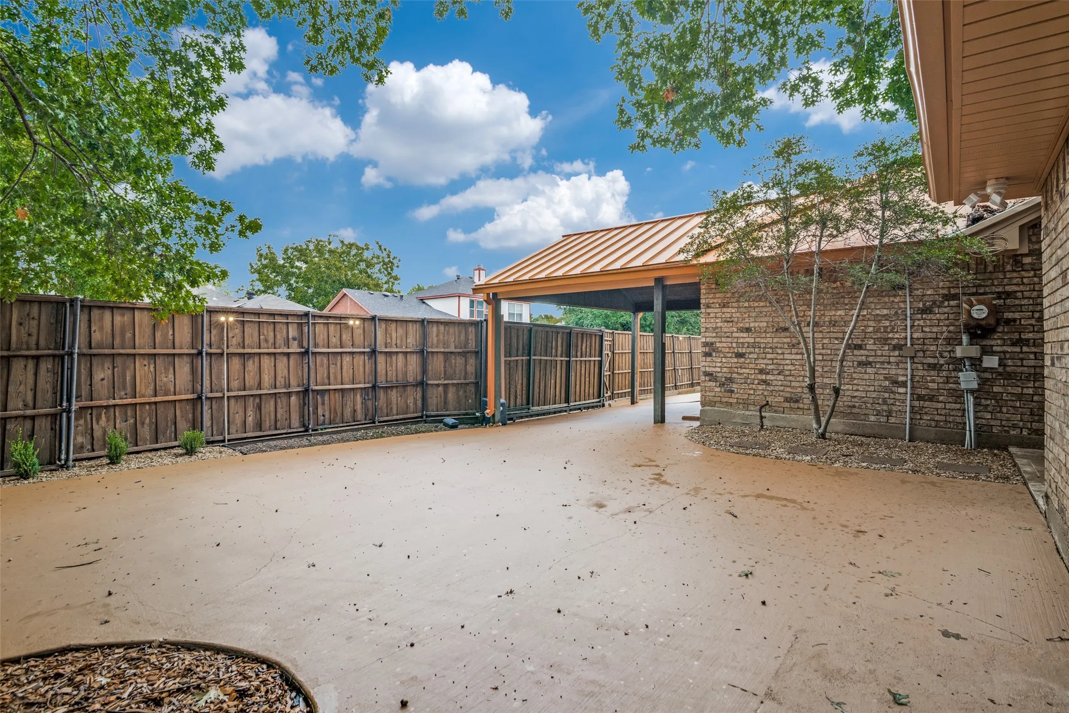 Single Family Residence For Rent in Dallas County , 2641 Windswept Lane, Mesquite, Texas 75181, 4 Bedroom, 3 Bathroom, 2 Garage spaces, 2,192 Sqft, built in 1988, mls#21406245, Real Estate Agent in Mesquite, Homes For Rent in Dallas county, Homes For Rent in Mesquite, Realtor in Mesquite Texas, Real Estate Brokerage Independent Realty Texas, Luminita Cordes Realtor