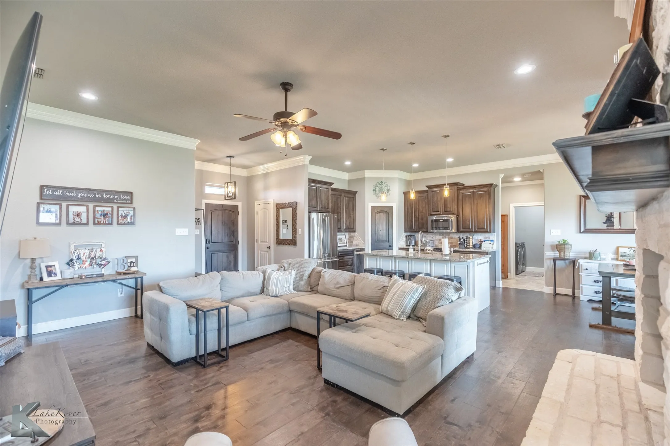 Single Family Residence For Sale in Taylor County , 349 Mill Creek Drive, Abilene, Texas 79602, 4 Bedroom, 2 Bathroom, 2 Garage spaces, 2,003 Sqft, built in 2015, mls#21406170, Real Estate Agent in Abilene, Homes For Sale in Taylor county, Homes For Sale in Abilene, Realtor in Abilene Texas, Real Estate Brokerage Independent Realty Texas, Luminita Cordes Realtor