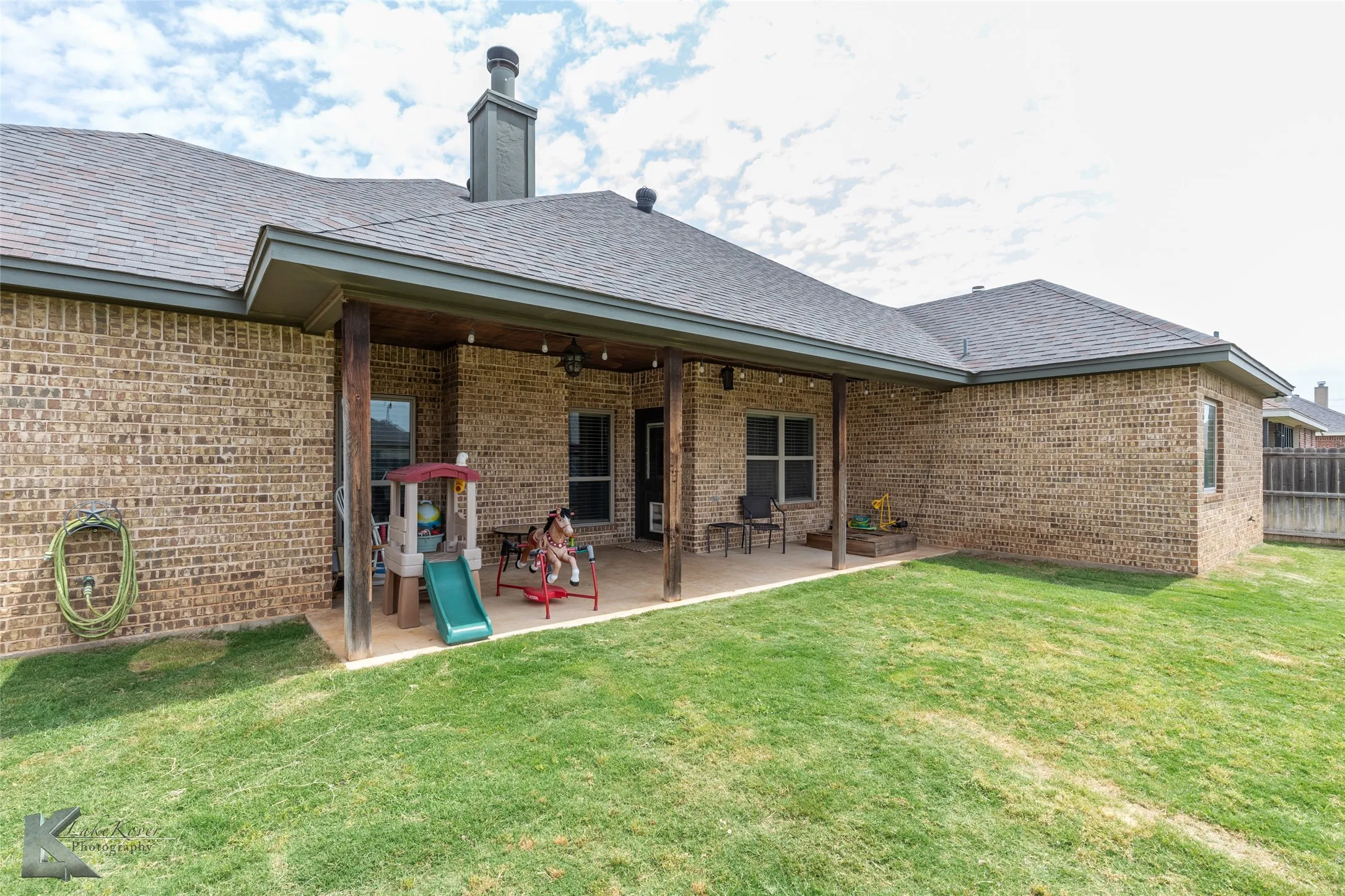 Single Family Residence For Sale in Taylor County , 349 Mill Creek Drive, Abilene, Texas 79602, 4 Bedroom, 2 Bathroom, 2 Garage spaces, 2,003 Sqft, built in 2015, mls#21406170, Real Estate Agent in Abilene, Homes For Sale in Taylor county, Homes For Sale in Abilene, Realtor in Abilene Texas, Real Estate Brokerage Independent Realty Texas, Luminita Cordes Realtor