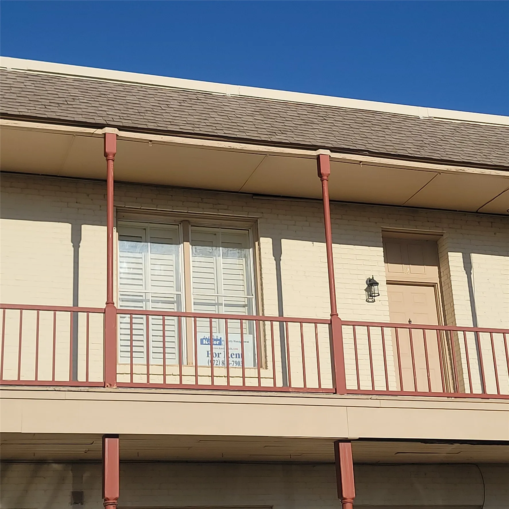 Apartment For Rent in Ellis County , 212 W Knox Street 2, Ennis, Texas 75119, 1 Bedroom, 1 Bathroom, Garage spaces, 1,000 Sqft, built in 1920, mls#21406248, Real Estate Agent in Ennis, Homes For Rent in Ellis county, Homes For Rent in Ennis, Realtor in Ennis Texas, Real Estate Brokerage Independent Realty Texas, Luminita Cordes Realtor