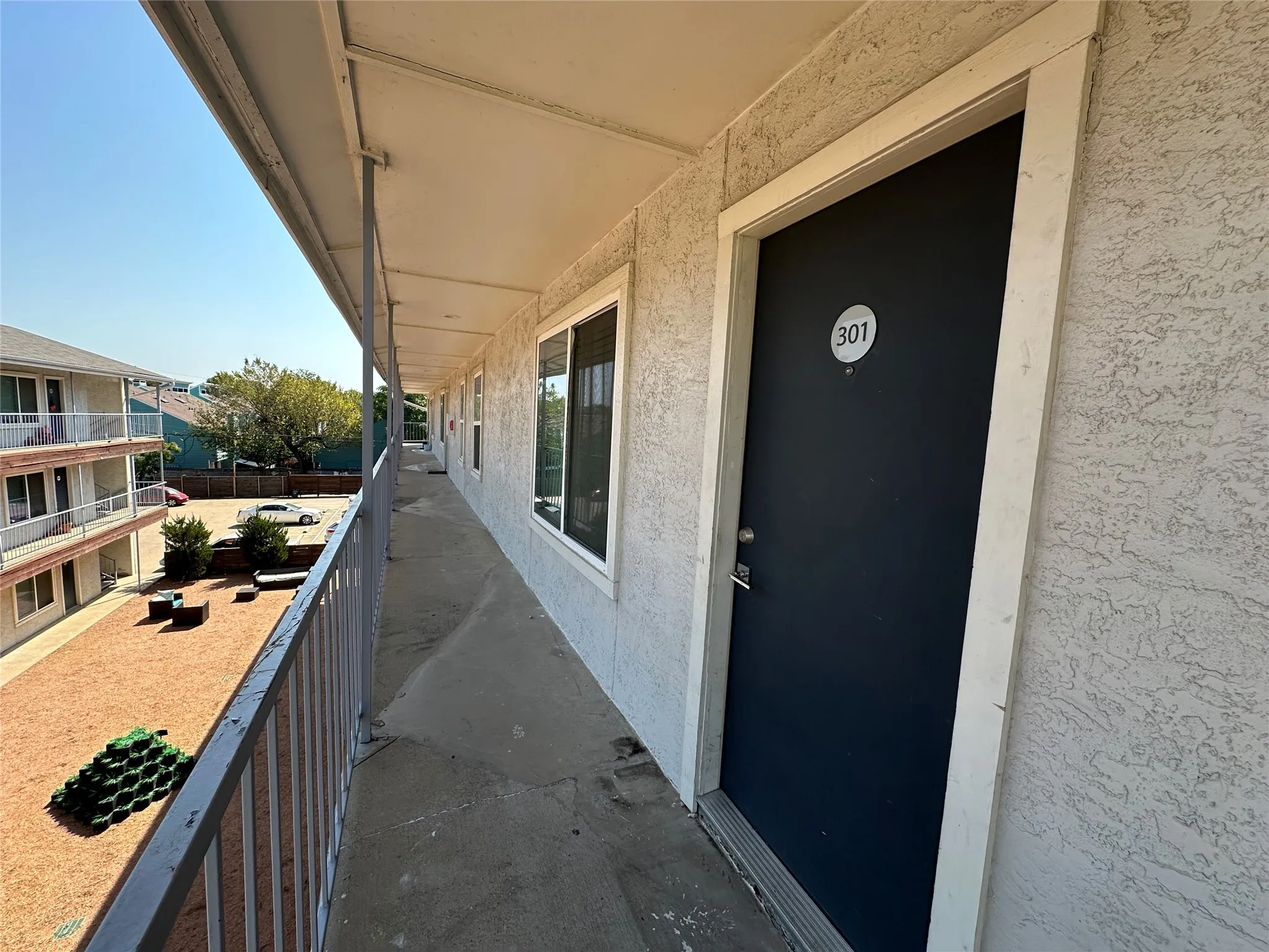 Apartment For Rent in Dallas County , 5404 Reiger Avenue 301, Dallas, Texas 75214, 3 Bedroom, 2 Bathroom, Garage spaces, 1,093 Sqft, built in 1986, mls#21406253, Real Estate Agent in Dallas, Homes For Rent in Dallas county, Homes For Rent in Dallas, Realtor in Dallas Texas, Real Estate Brokerage Independent Realty Texas, Luminita Cordes Realtor