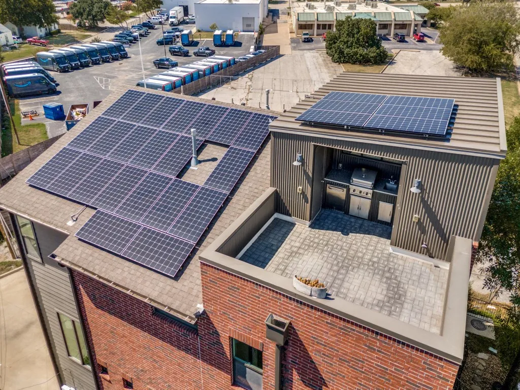 Townhouse For Sale in Tarrant County , 2901 Wingate Street, Fort Worth, Texas 76107, 3 Bedroom, 4 Bathroom, 2 Garage spaces, 2,536 Sqft, built in 2016, mls#21403318, Real Estate Agent in Fort Worth, Homes For Sale in Tarrant county, Homes For Sale in Fort Worth, Realtor in Fort Worth Texas, Real Estate Brokerage Independent Realty Texas, Luminita Cordes Realtor