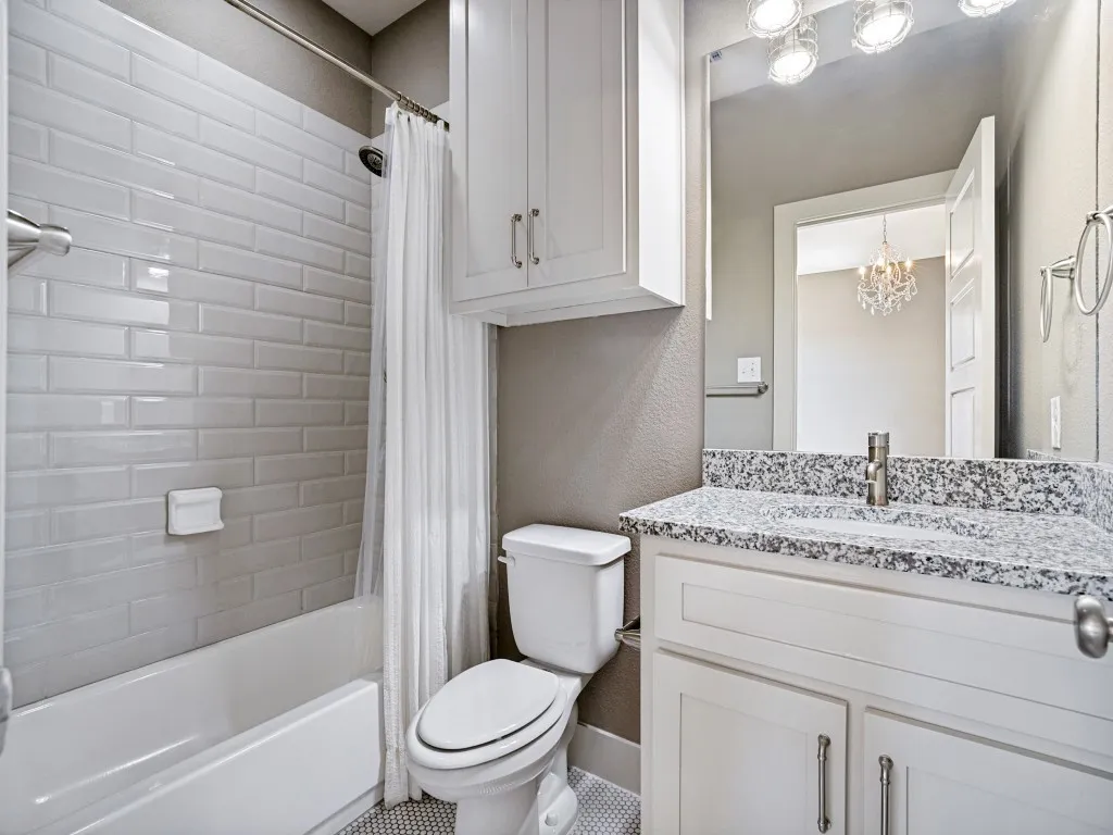 Townhouse For Sale in Tarrant County , 2901 Wingate Street, Fort Worth, Texas 76107, 3 Bedroom, 4 Bathroom, 2 Garage spaces, 2,536 Sqft, built in 2016, mls#21403318, Real Estate Agent in Fort Worth, Homes For Sale in Tarrant county, Homes For Sale in Fort Worth, Realtor in Fort Worth Texas, Real Estate Brokerage Independent Realty Texas, Luminita Cordes Realtor