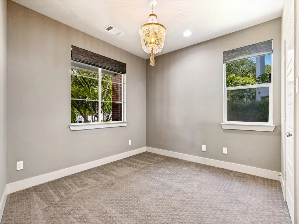 Townhouse For Sale in Tarrant County , 2901 Wingate Street, Fort Worth, Texas 76107, 3 Bedroom, 4 Bathroom, 2 Garage spaces, 2,536 Sqft, built in 2016, mls#21403318, Real Estate Agent in Fort Worth, Homes For Sale in Tarrant county, Homes For Sale in Fort Worth, Realtor in Fort Worth Texas, Real Estate Brokerage Independent Realty Texas, Luminita Cordes Realtor