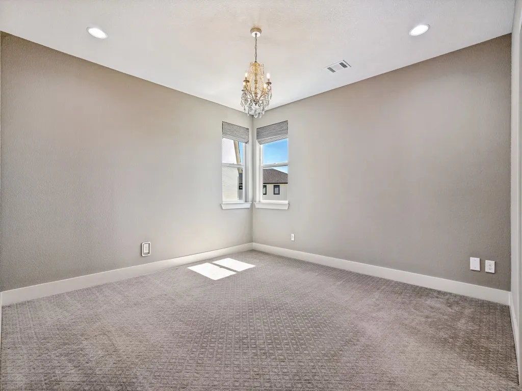 Townhouse For Sale in Tarrant County , 2901 Wingate Street, Fort Worth, Texas 76107, 3 Bedroom, 4 Bathroom, 2 Garage spaces, 2,536 Sqft, built in 2016, mls#21403318, Real Estate Agent in Fort Worth, Homes For Sale in Tarrant county, Homes For Sale in Fort Worth, Realtor in Fort Worth Texas, Real Estate Brokerage Independent Realty Texas, Luminita Cordes Realtor