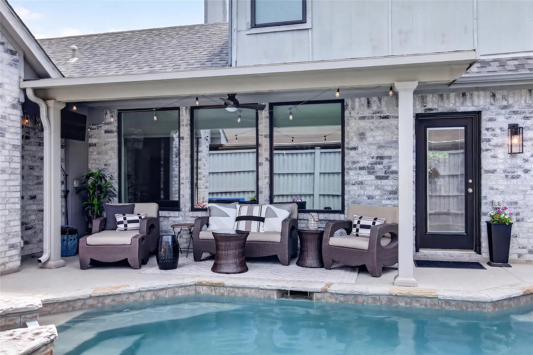 New Pergola installed in 2018 provides the perfect shaded retreat for relaxing or entertaining outdoors.
