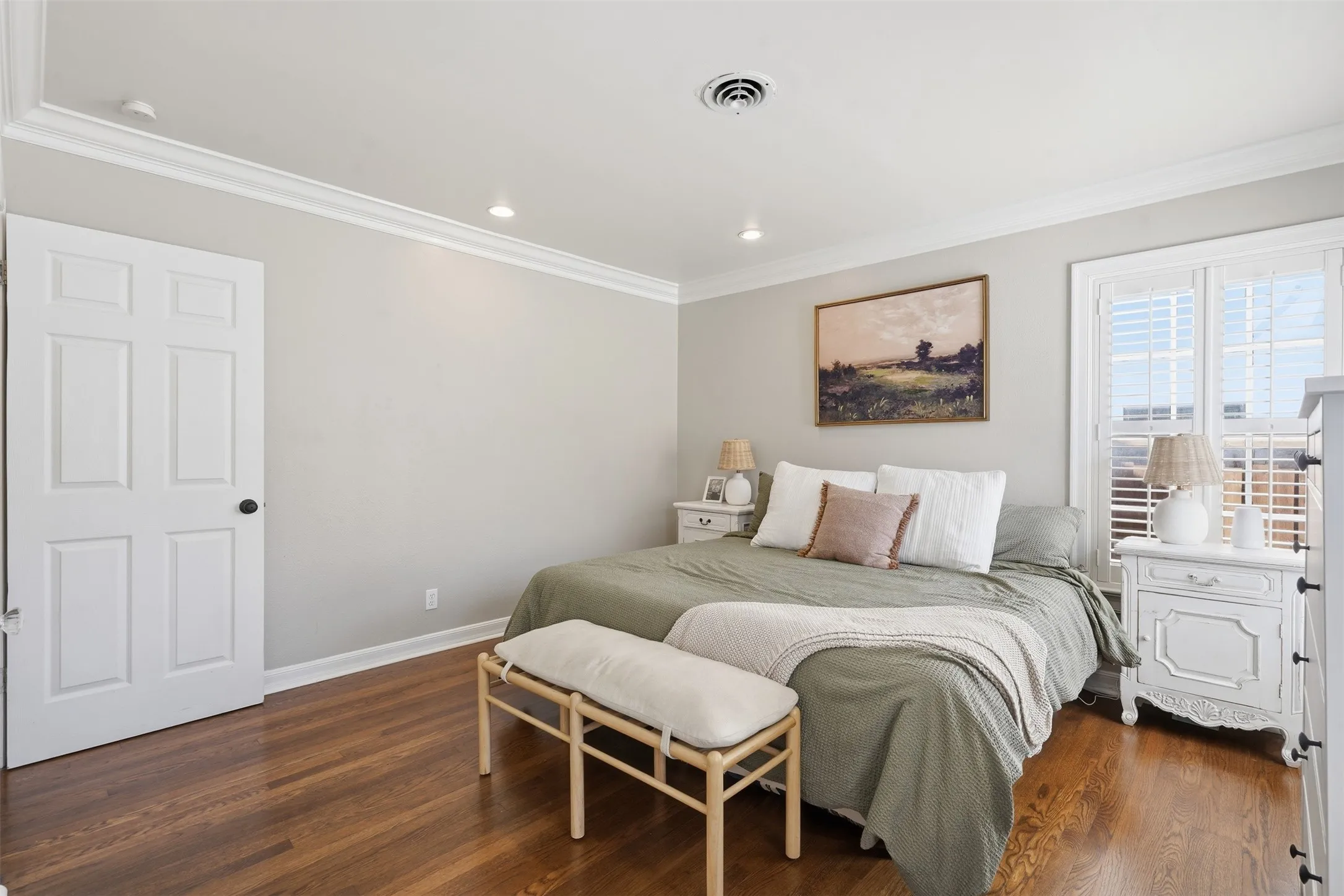 Single Family Residence For Sale in Tarrant County , 3639 Westcliff Road S, Fort Worth, Texas 76109, 2 Bedroom, 2 Bathroom, 2 Garage spaces, 1,809 Sqft, built in 1941, mls#21397656, Real Estate Agent in Fort Worth, Homes For Sale in Tarrant county, Homes For Sale in Fort Worth, Realtor in Fort Worth Texas, Real Estate Brokerage Independent Realty Texas, Luminita Cordes Realtor