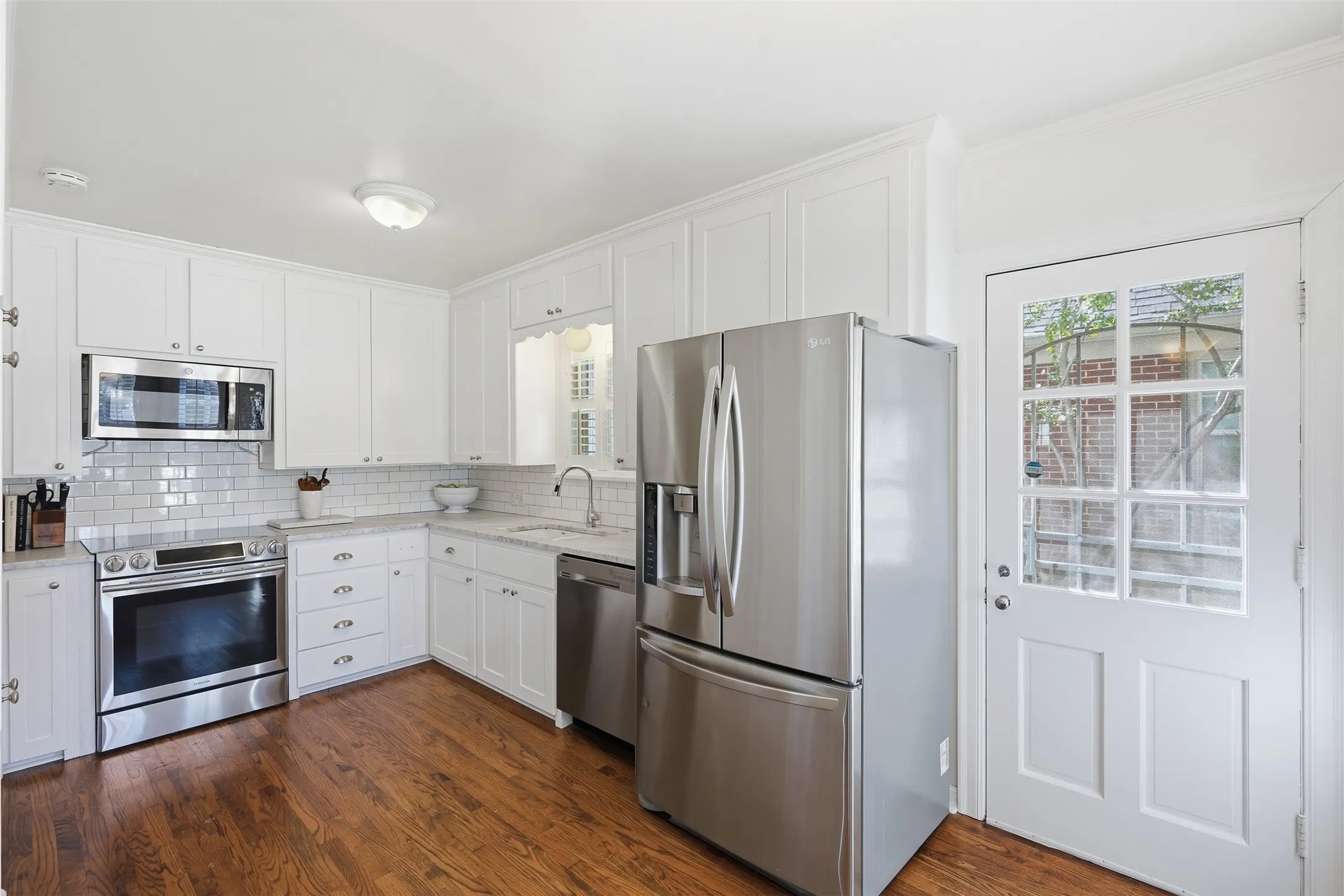 Single Family Residence For Sale in Tarrant County , 3639 Westcliff Road S, Fort Worth, Texas 76109, 2 Bedroom, 2 Bathroom, 2 Garage spaces, 1,809 Sqft, built in 1941, mls#21397656, Real Estate Agent in Fort Worth, Homes For Sale in Tarrant county, Homes For Sale in Fort Worth, Realtor in Fort Worth Texas, Real Estate Brokerage Independent Realty Texas, Luminita Cordes Realtor