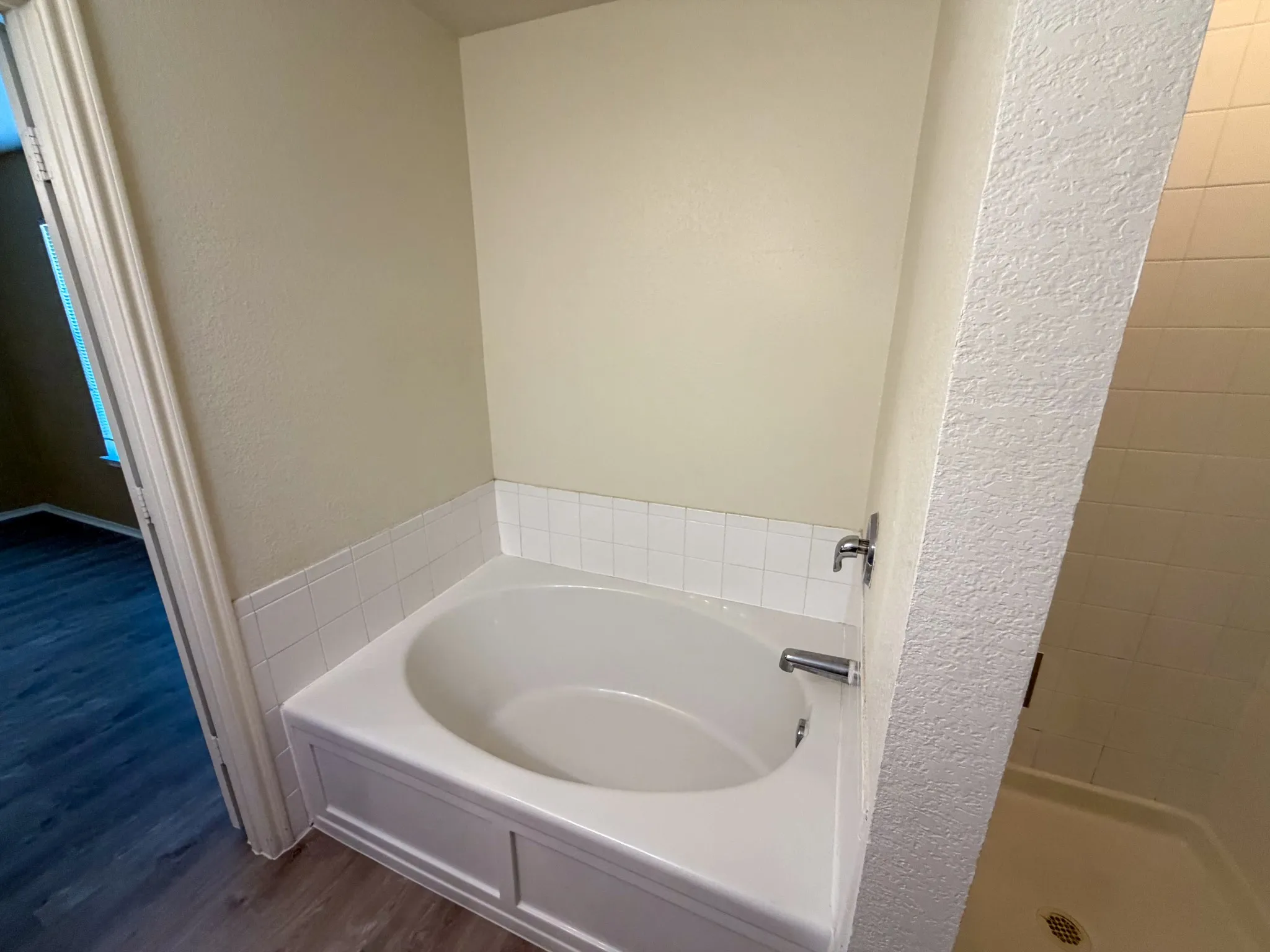 Single Family Residence For Sale in Grayson County , 2111 Southridge Lane, Sherman, Texas 75092, 3 Bedroom, 2 Bathroom, 2 Garage spaces, 1,574 Sqft, built in 2006, mls#21405528, Real Estate Agent in Sherman, Homes For Sale in Grayson county, Homes For Sale in Sherman, Realtor in Sherman Texas, Real Estate Brokerage Independent Realty Texas, Luminita Cordes Realtor