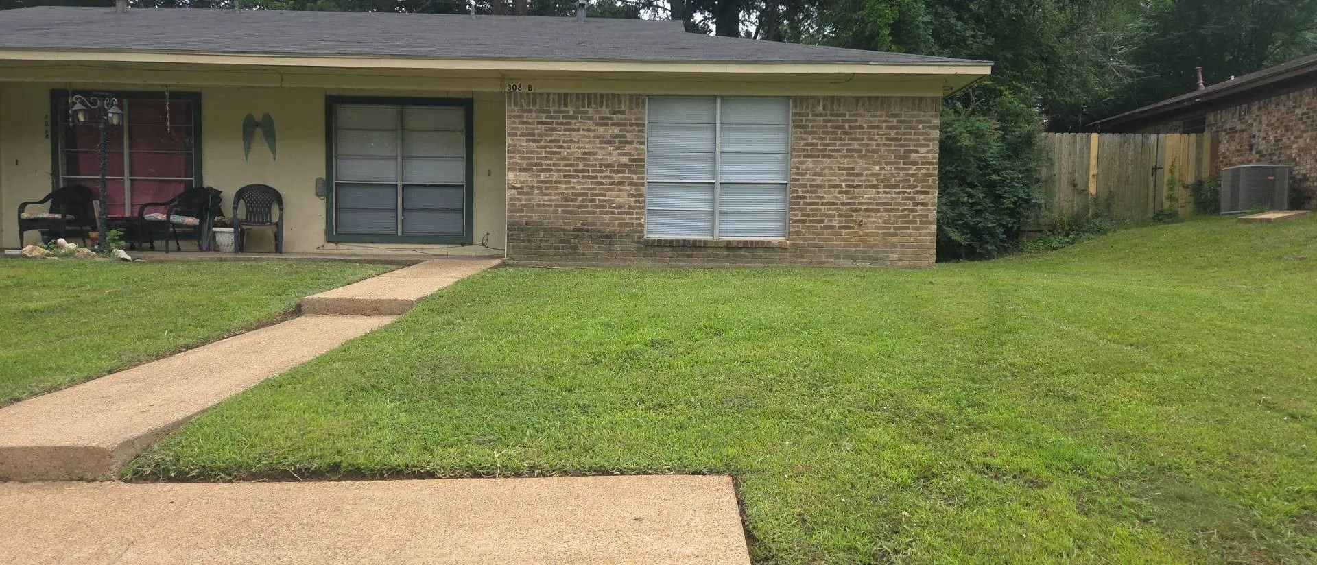 Quadruplex For Sale in Gregg County , 117 E Hoyt Drive, Longview, Texas 75601, 7 Bedroom, 5 Bathroom, Garage spaces, 0 Sqft, built in 1956, mls#21406088, Real Estate Agent in Longview, Homes For Sale in Gregg county, Homes For Sale in Longview, Realtor in Longview Texas, Real Estate Brokerage Independent Realty Texas, Luminita Cordes Realtor
