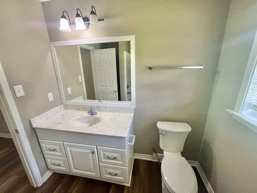 Quadruplex For Sale in Gregg County , 117 E Hoyt Drive, Longview, Texas 75601, 7 Bedroom, 5 Bathroom, Garage spaces, 0 Sqft, built in 1956, mls#21406088, Real Estate Agent in Longview, Homes For Sale in Gregg county, Homes For Sale in Longview, Realtor in Longview Texas, Real Estate Brokerage Independent Realty Texas, Luminita Cordes Realtor