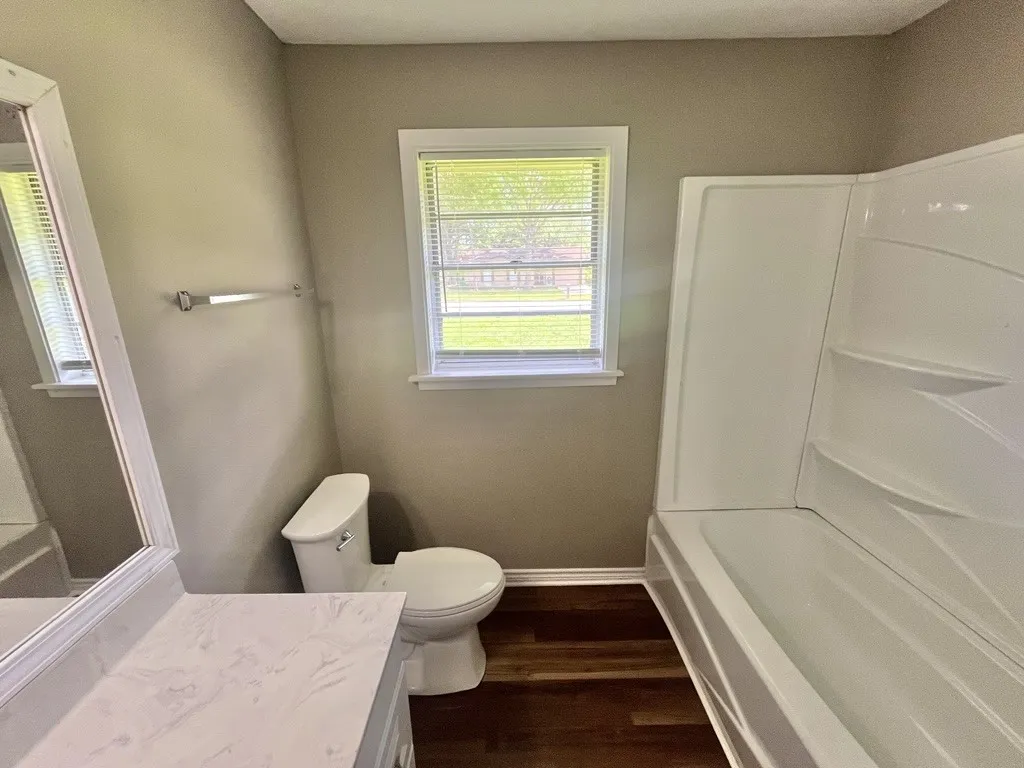 Quadruplex For Sale in Gregg County , 117 E Hoyt Drive, Longview, Texas 75601, 7 Bedroom, 5 Bathroom, Garage spaces, 0 Sqft, built in 1956, mls#21406088, Real Estate Agent in Longview, Homes For Sale in Gregg county, Homes For Sale in Longview, Realtor in Longview Texas, Real Estate Brokerage Independent Realty Texas, Luminita Cordes Realtor