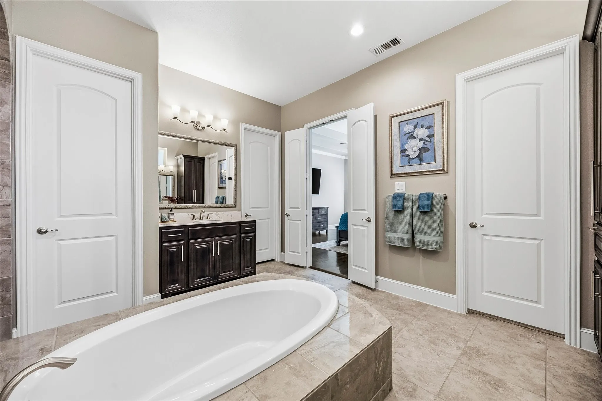 Primary bath