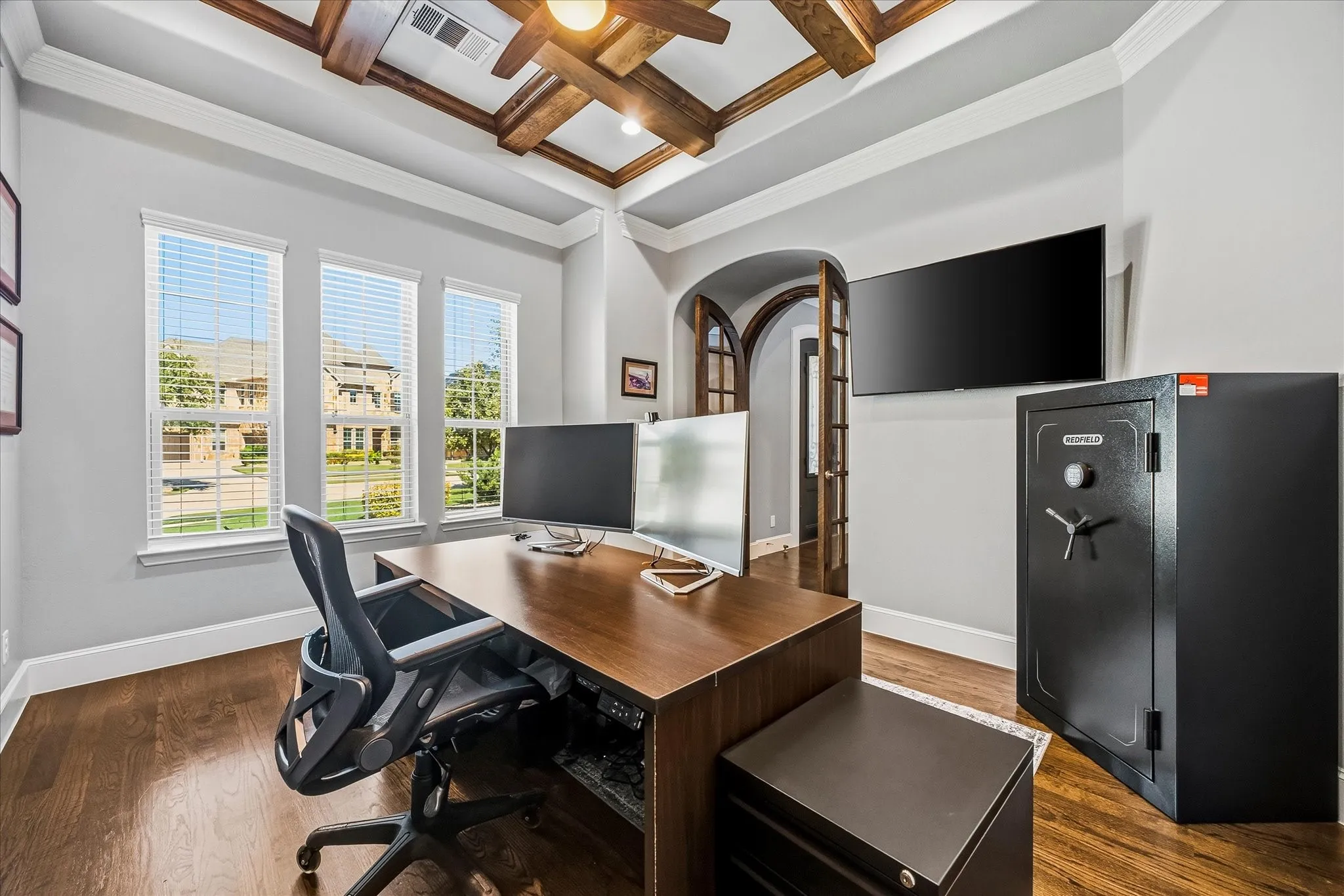 Single Family Residence For Sale in Denton County , 2355 Cutting Horse Trail, Frisco, Texas 75036, 4 Bedroom, 5 Bathroom, 3 Garage spaces, 4,588 Sqft, built in 2016, mls#21396205, Real Estate Agent in Frisco, Homes For Sale in Denton county, Homes For Sale in Frisco, Realtor in Frisco Texas, Real Estate Brokerage Independent Realty Texas, Luminita Cordes Realtor