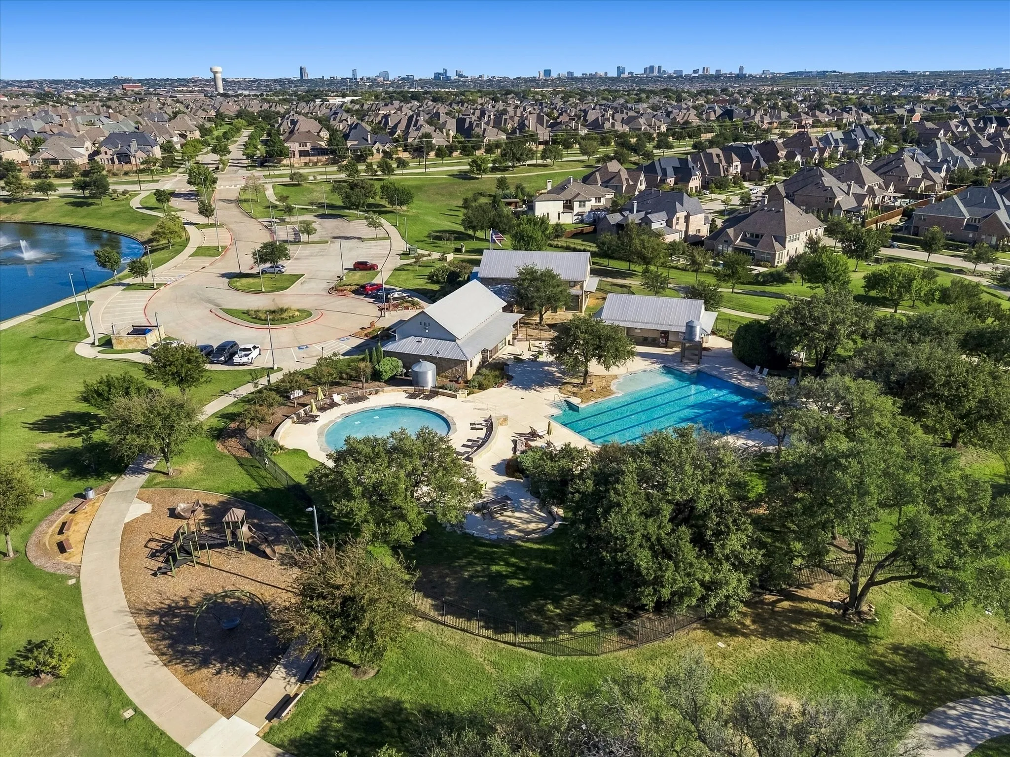 Single Family Residence For Sale in Denton County , 2355 Cutting Horse Trail, Frisco, Texas 75036, 4 Bedroom, 5 Bathroom, 3 Garage spaces, 4,588 Sqft, built in 2016, mls#21396205, Real Estate Agent in Frisco, Homes For Sale in Denton county, Homes For Sale in Frisco, Realtor in Frisco Texas, Real Estate Brokerage Independent Realty Texas, Luminita Cordes Realtor