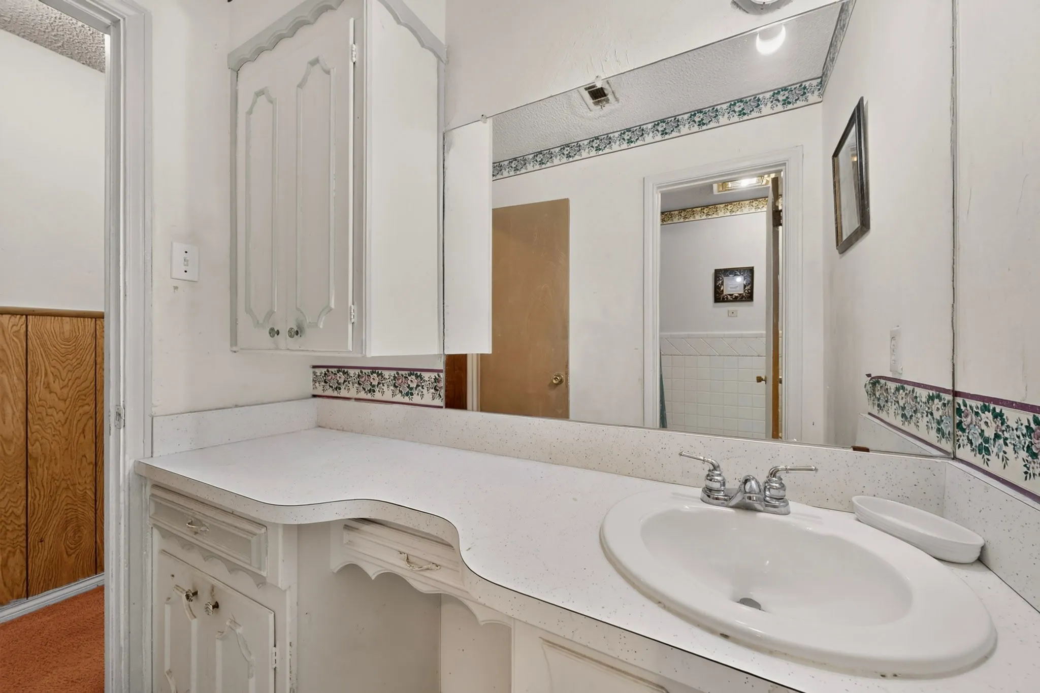 Single Family Residence For Sale in Dallas County , 2718 Mossglen Drive, Dallas, Texas 75227, 3 Bedroom, 2 Bathroom, 2 Garage spaces, 1,751 Sqft, built in 2016, mls#21404522, Real Estate Agent in Dallas, Homes For Sale in Dallas county, Homes For Sale in Dallas, Realtor in Dallas Texas, Real Estate Brokerage Independent Realty Texas, Luminita Cordes Realtor