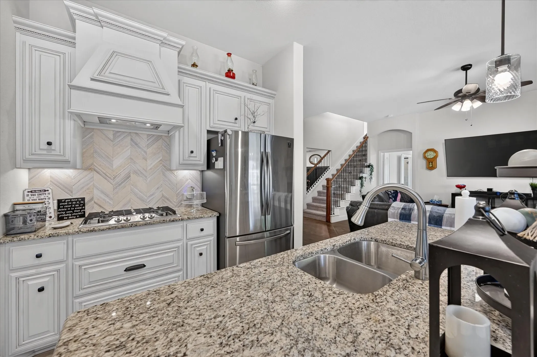 Single Family Residence For Sale in Ellis County , 457 Wolf Creek Drive, Waxahachie, Texas 75165, 5 Bedroom, 3 Bathroom, 2 Garage spaces, 3,280 Sqft, built in 2021, mls#21406214, Real Estate Agent in Waxahachie, Homes For Sale in Ellis county, Homes For Sale in Waxahachie, Realtor in Waxahachie Texas, Real Estate Brokerage Independent Realty Texas, Luminita Cordes Realtor